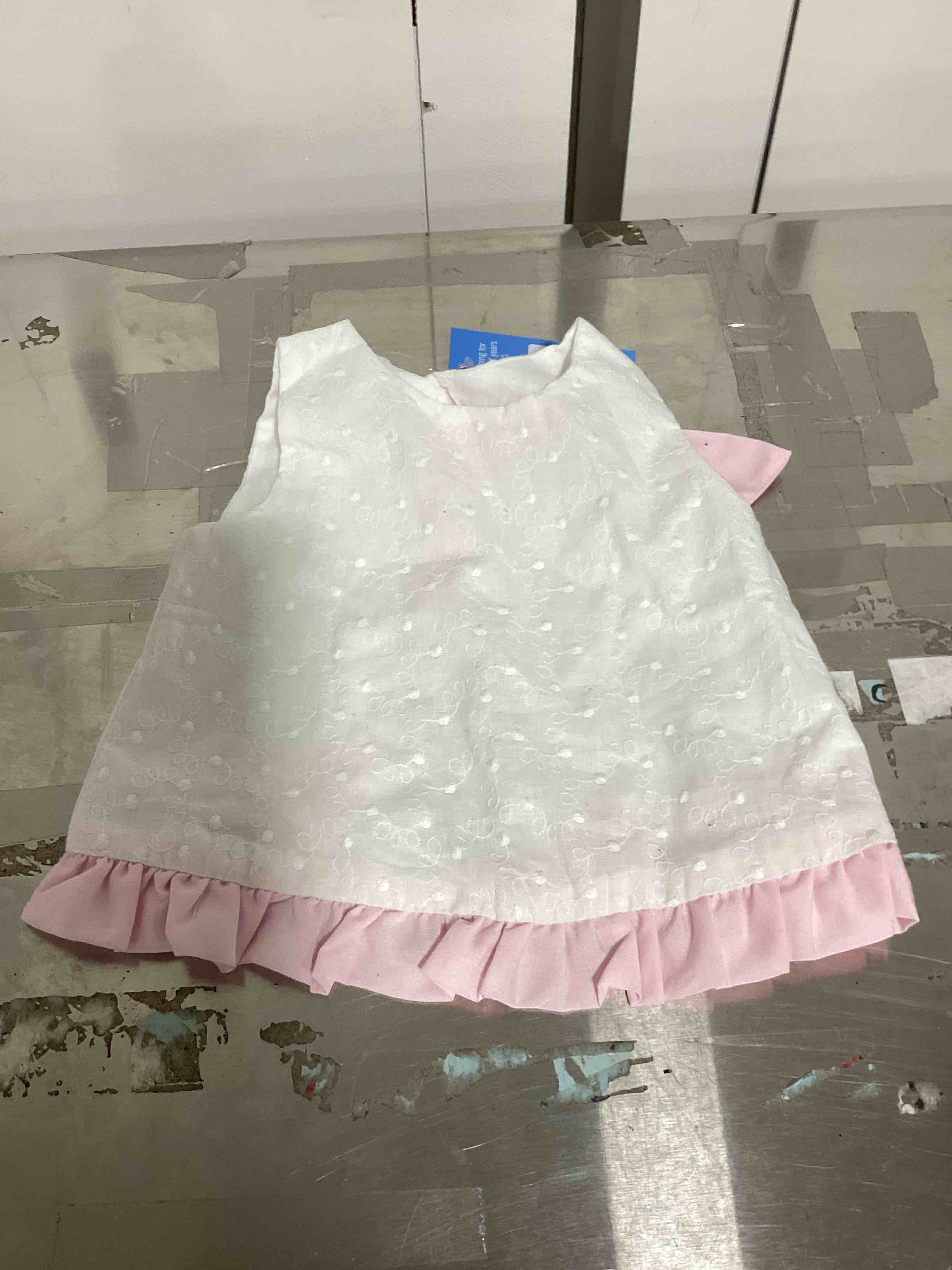 Assorted clothing 