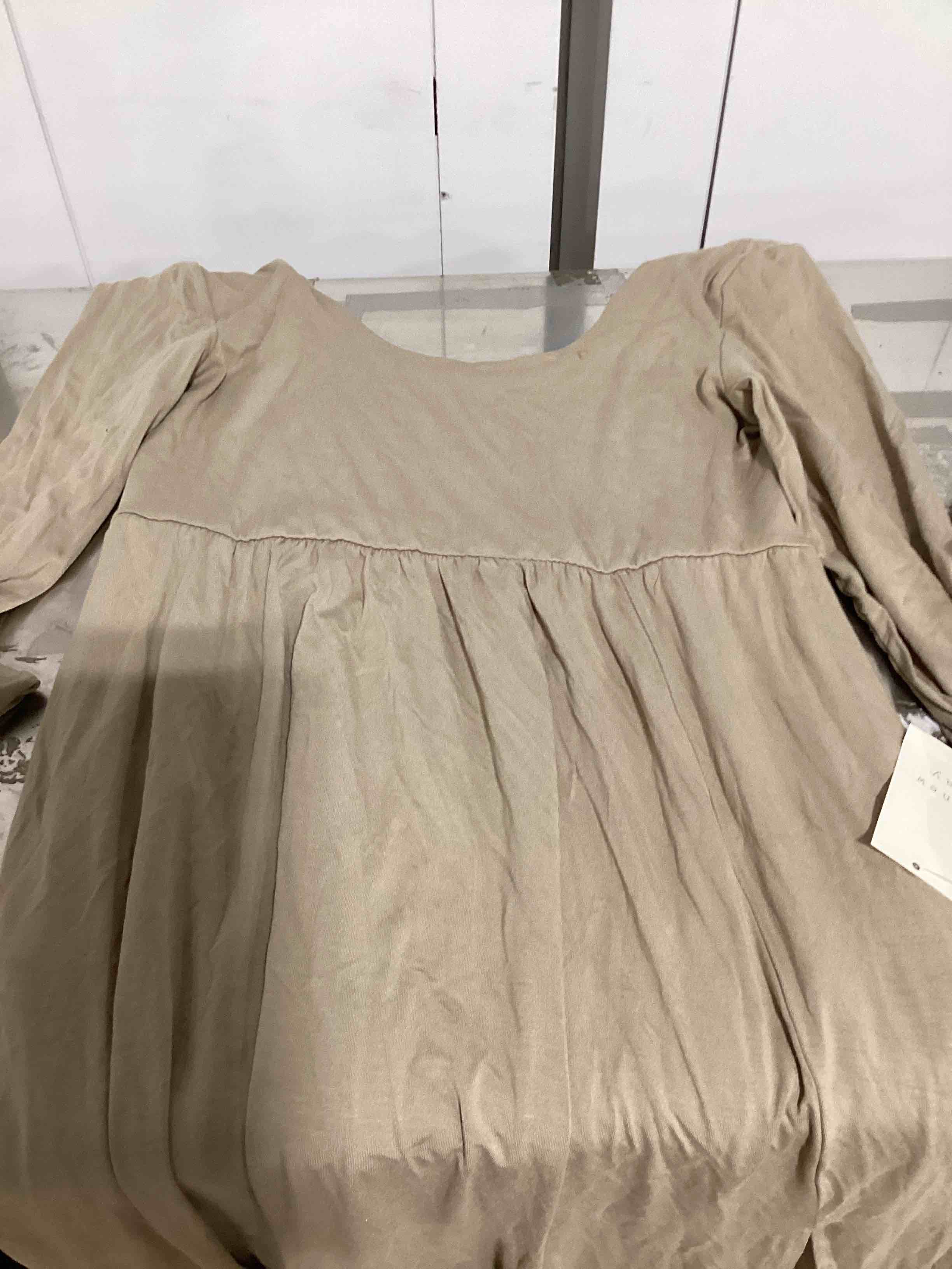 Assorted clothing 