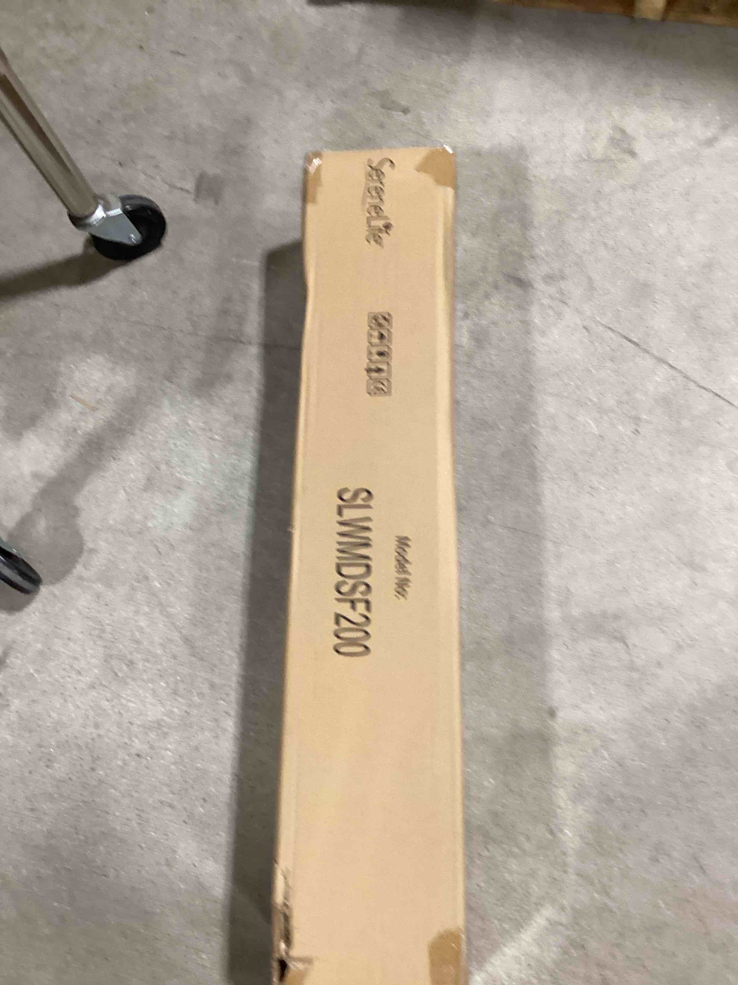 https://s3.amazonaws.com/lotting-images-prod/bidfta/PNK1837667_1756832256939.jpeg