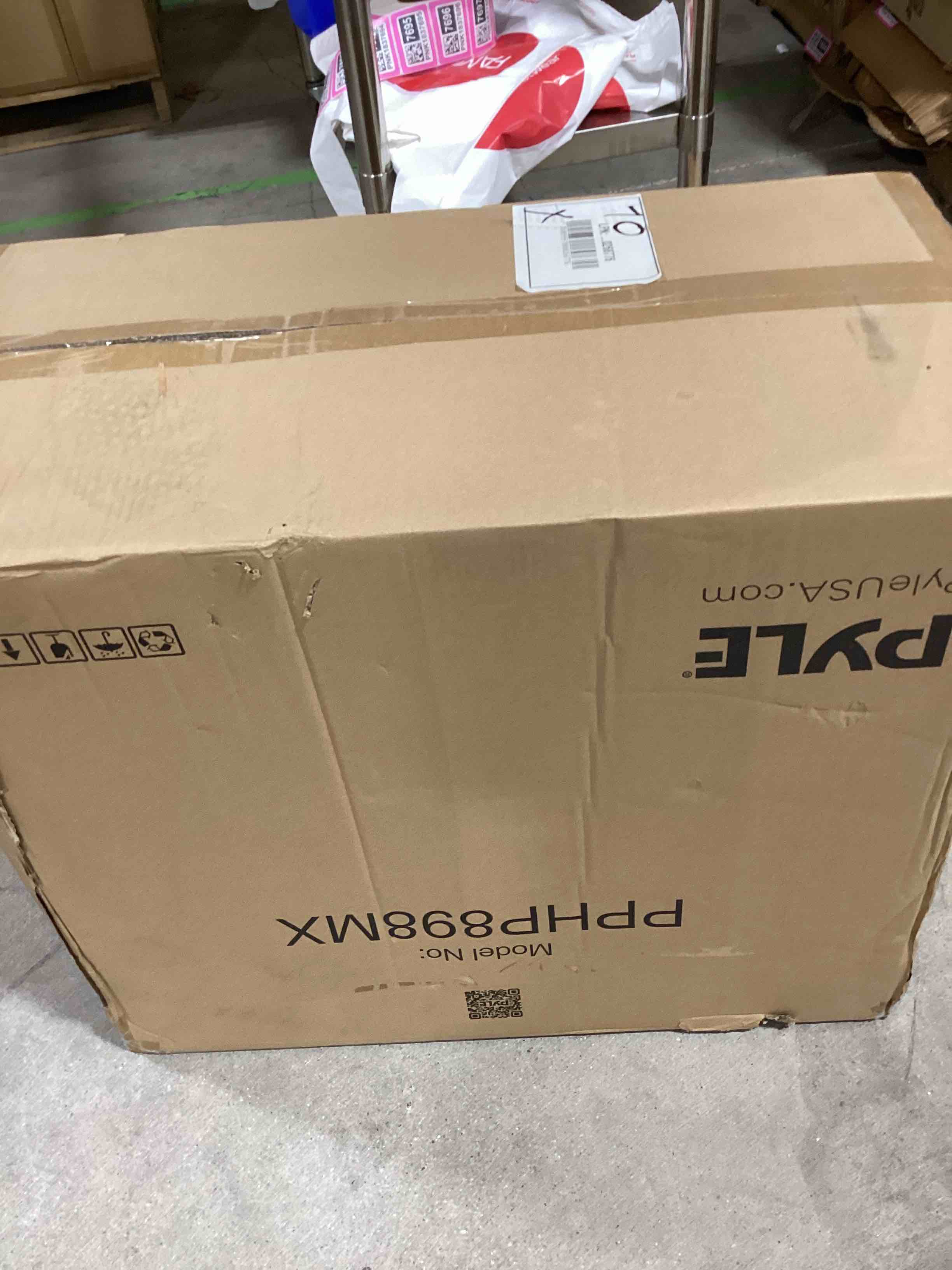 https://s3.amazonaws.com/lotting-images-prod/bidfta/PNK1837669_1756832112193.jpeg