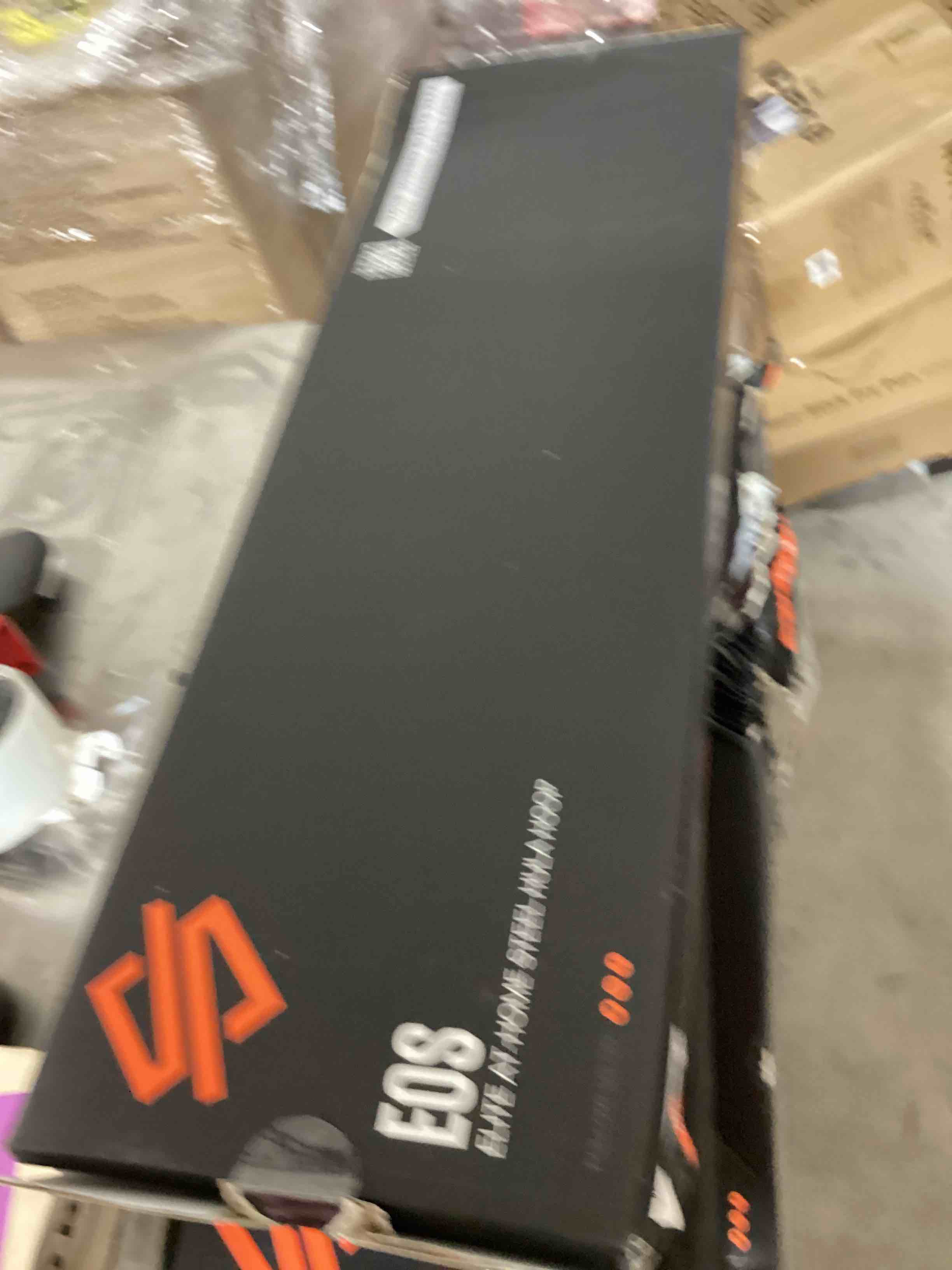 https://s3.amazonaws.com/lotting-images-prod/bidfta/PNK1837729_1756839672500.jpeg