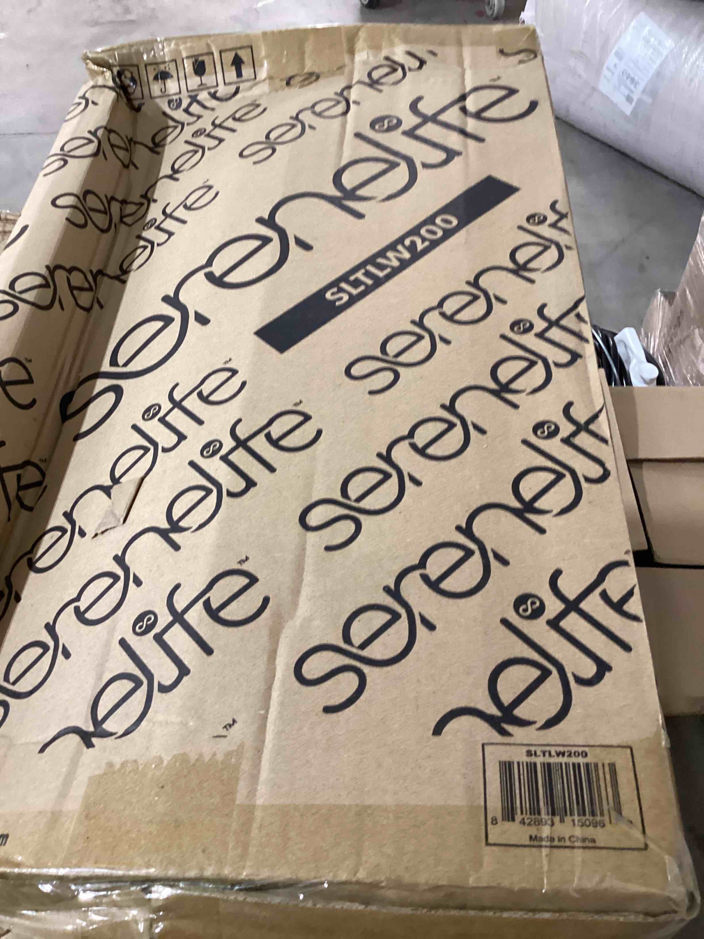 https://s3.amazonaws.com/lotting-images-prod/bidfta/PNK1837737_1756840733367.jpeg