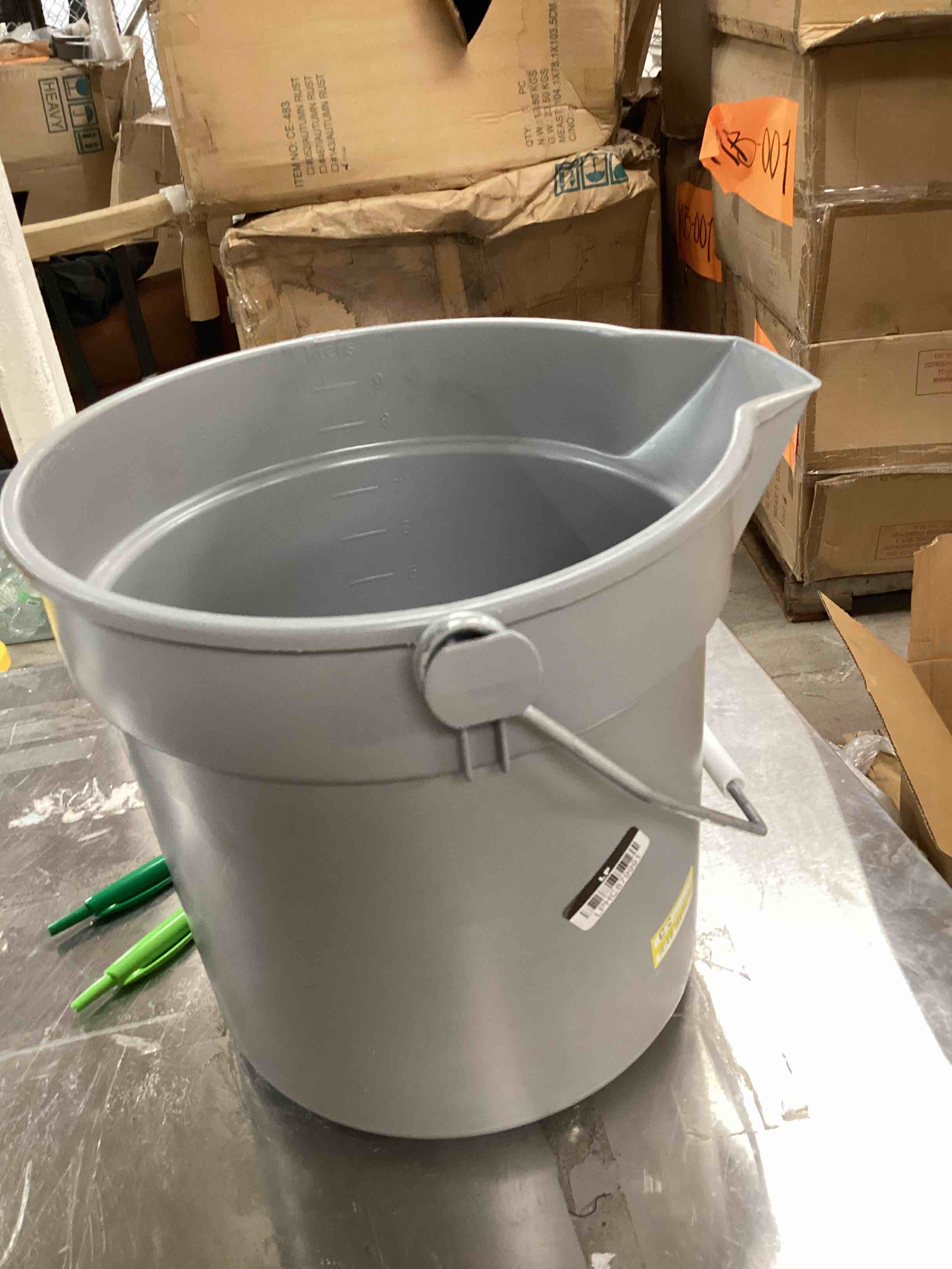 Mop bucket 