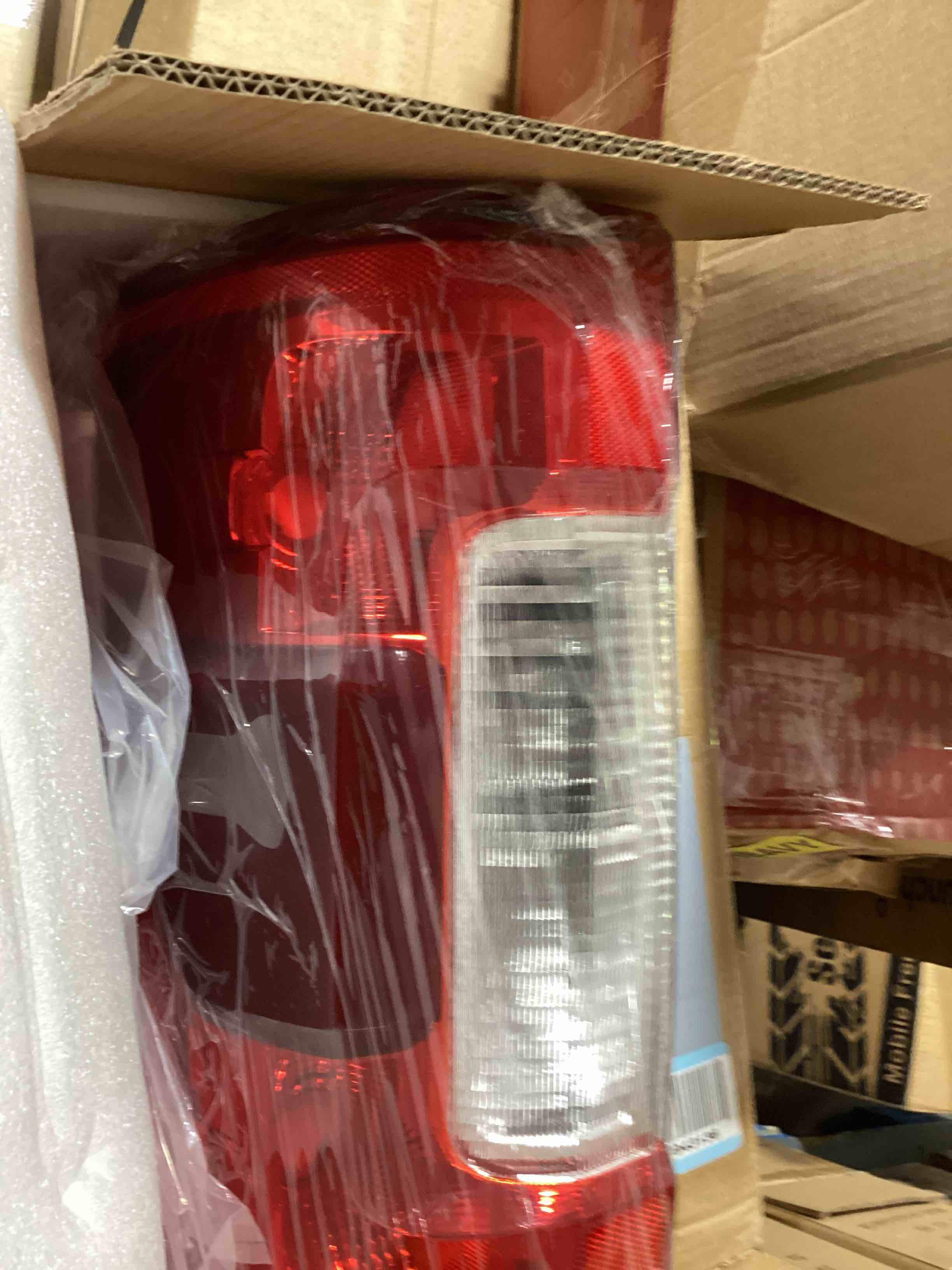 Tail light 