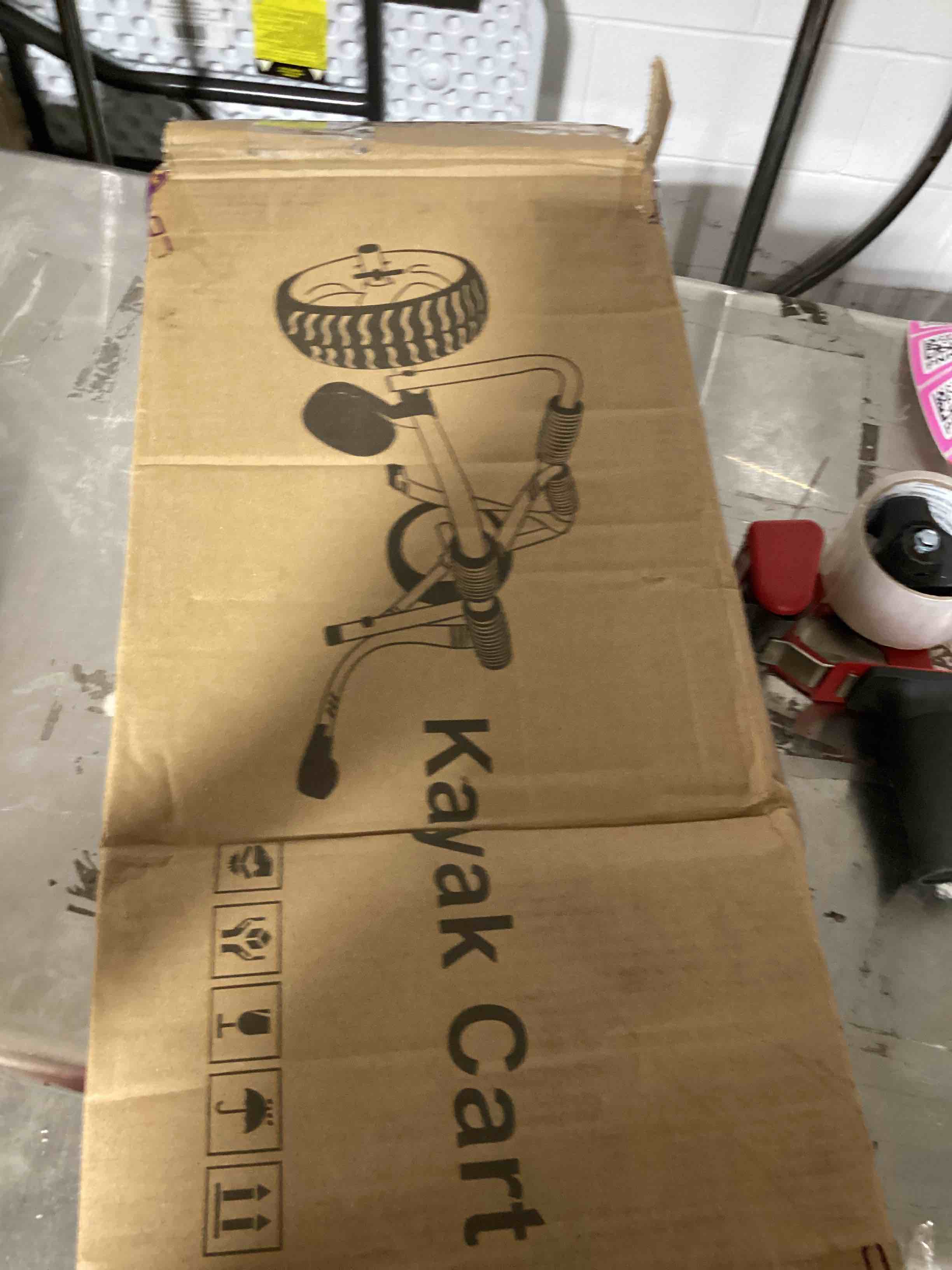 https://s3.amazonaws.com/lotting-images-prod/bidfta/PNK1838430_1757602567197.jpeg