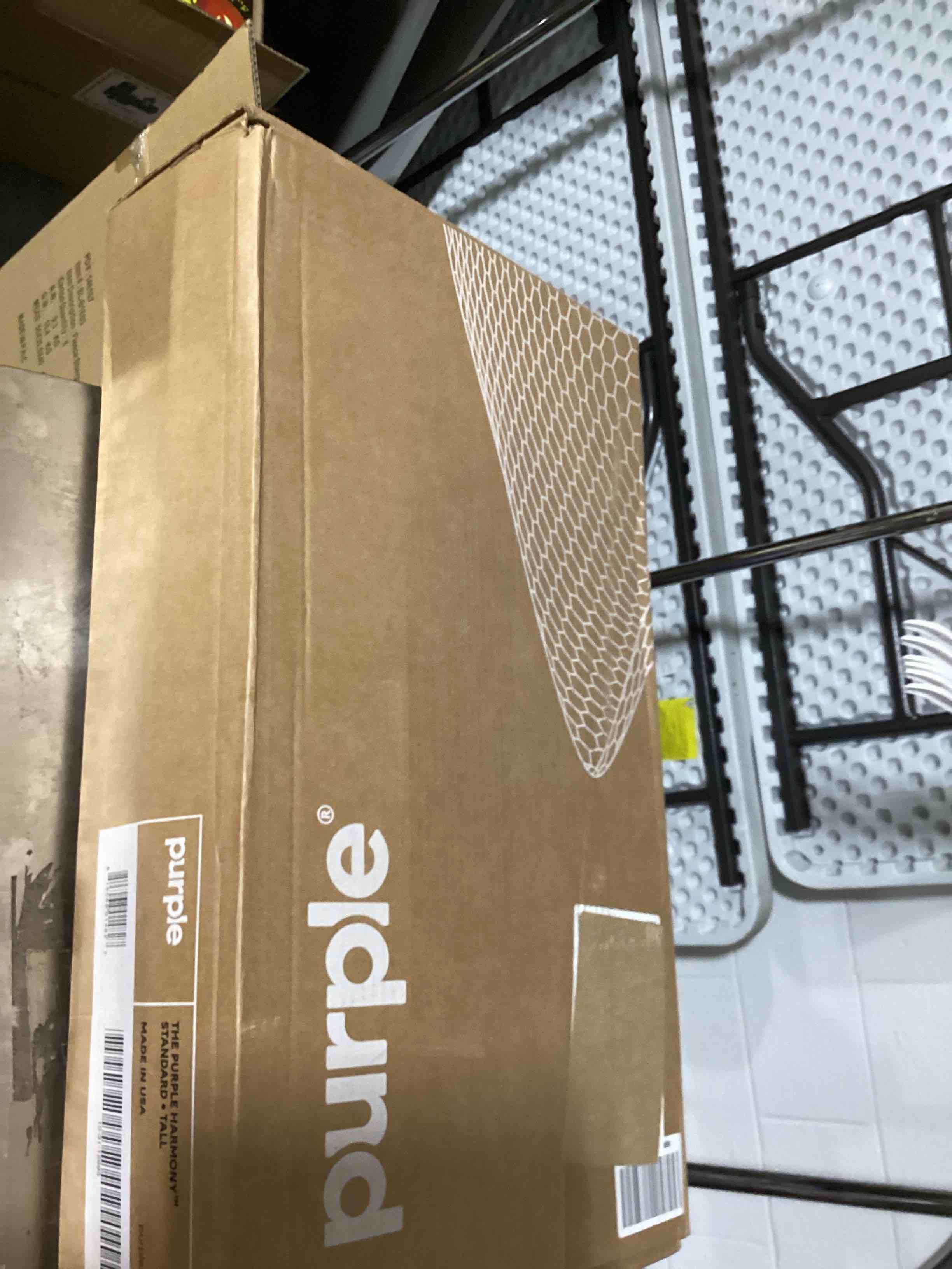 https://s3.amazonaws.com/lotting-images-prod/bidfta/PNK1838462_1757610568098.jpeg