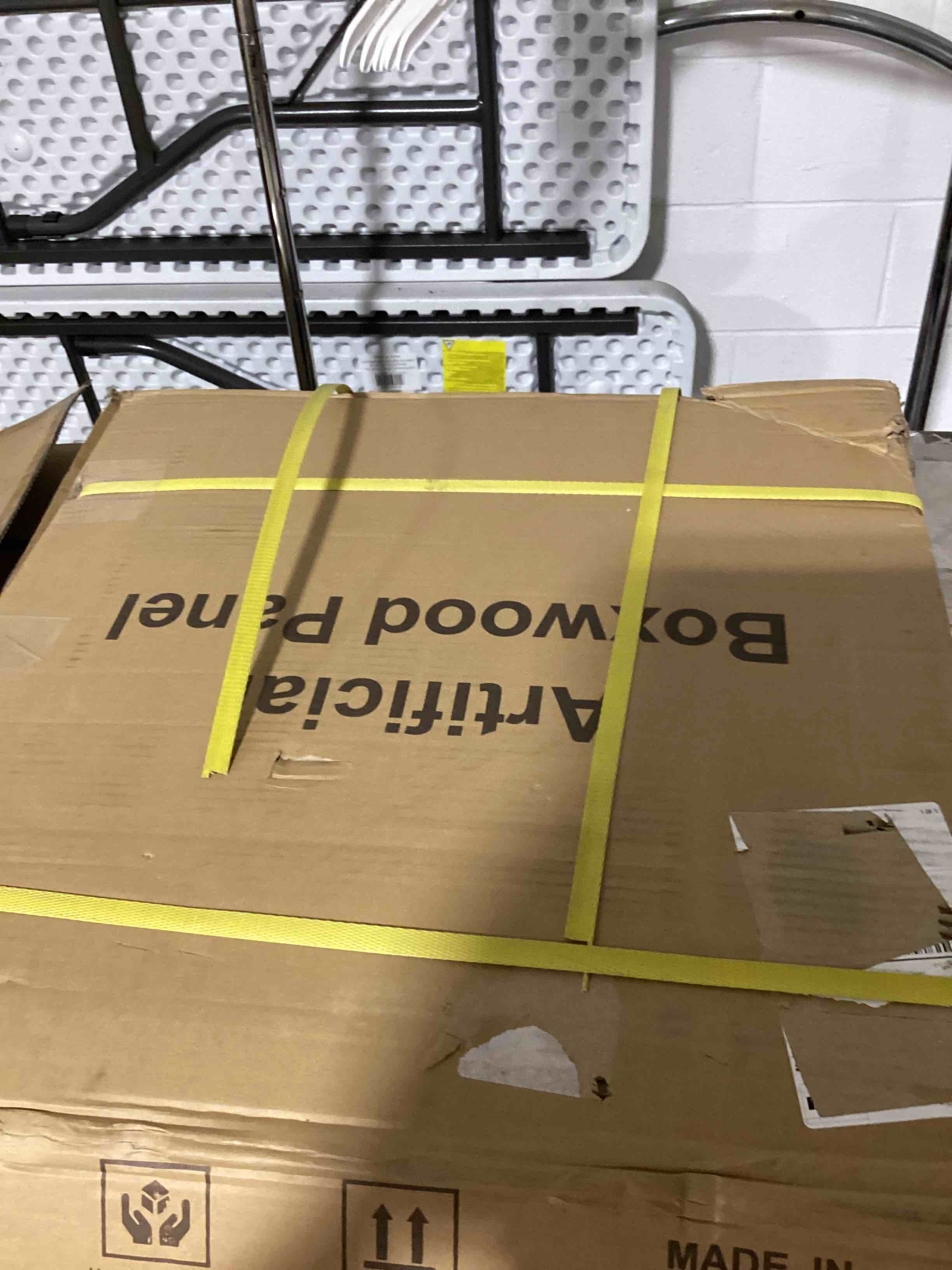 https://s3.amazonaws.com/lotting-images-prod/bidfta/PNK1838480_1757614389173.jpeg