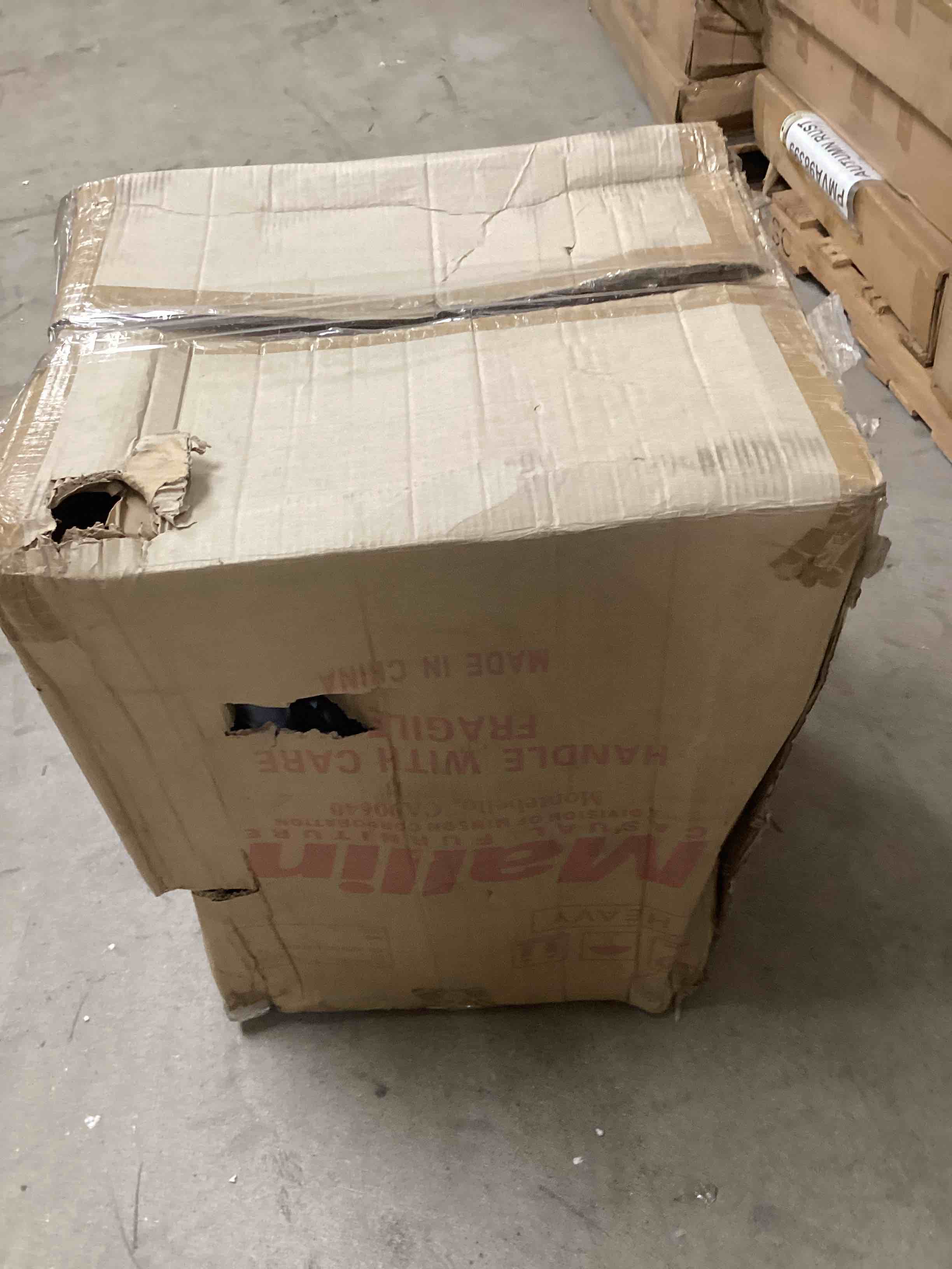 https://s3.amazonaws.com/lotting-images-prod/bidfta/PNK1838748_1758038510215.jpeg