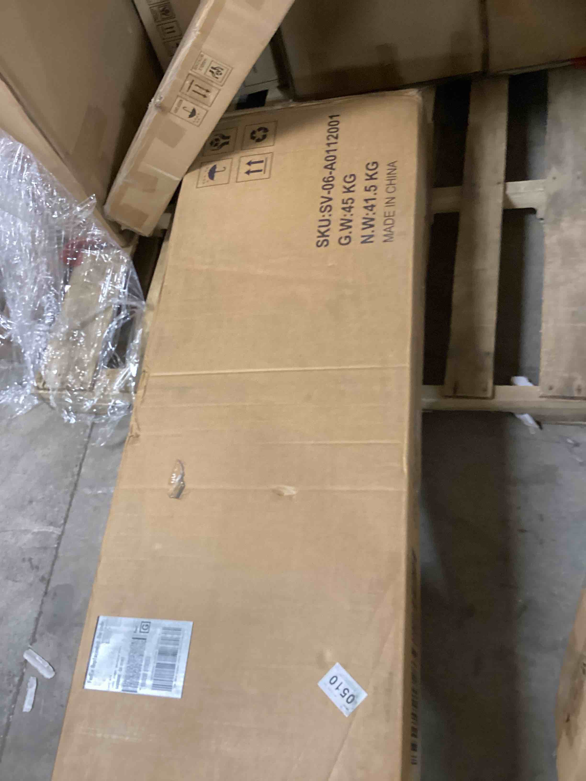 https://s3.amazonaws.com/lotting-images-prod/bidfta/PNK1838892_1758131225135.jpeg