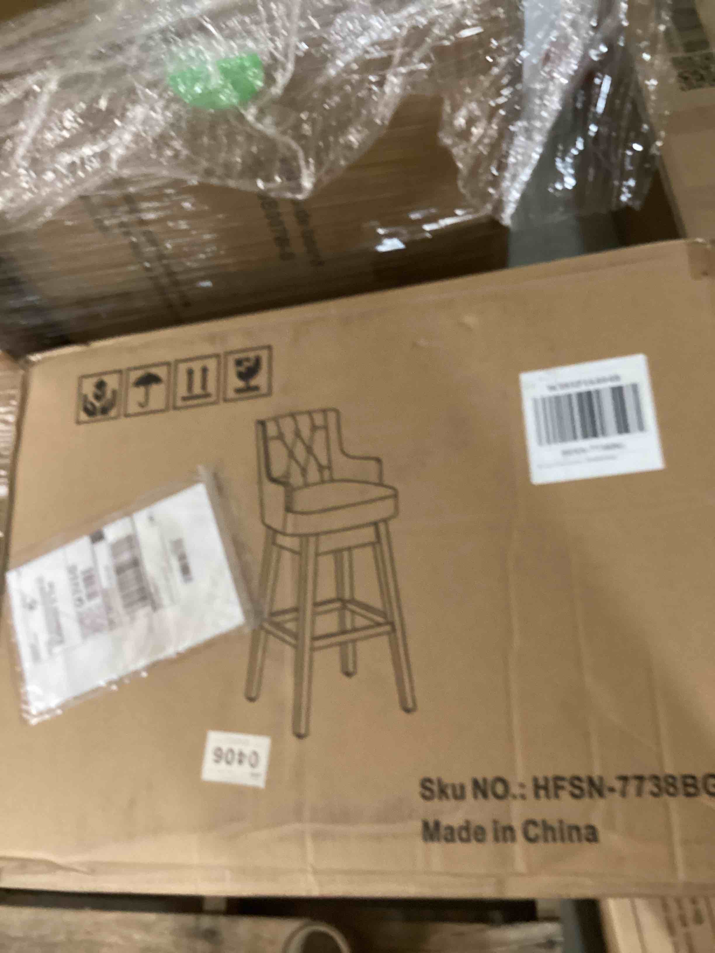 https://s3.amazonaws.com/lotting-images-prod/bidfta/PNK1838916_1758138335540.jpeg