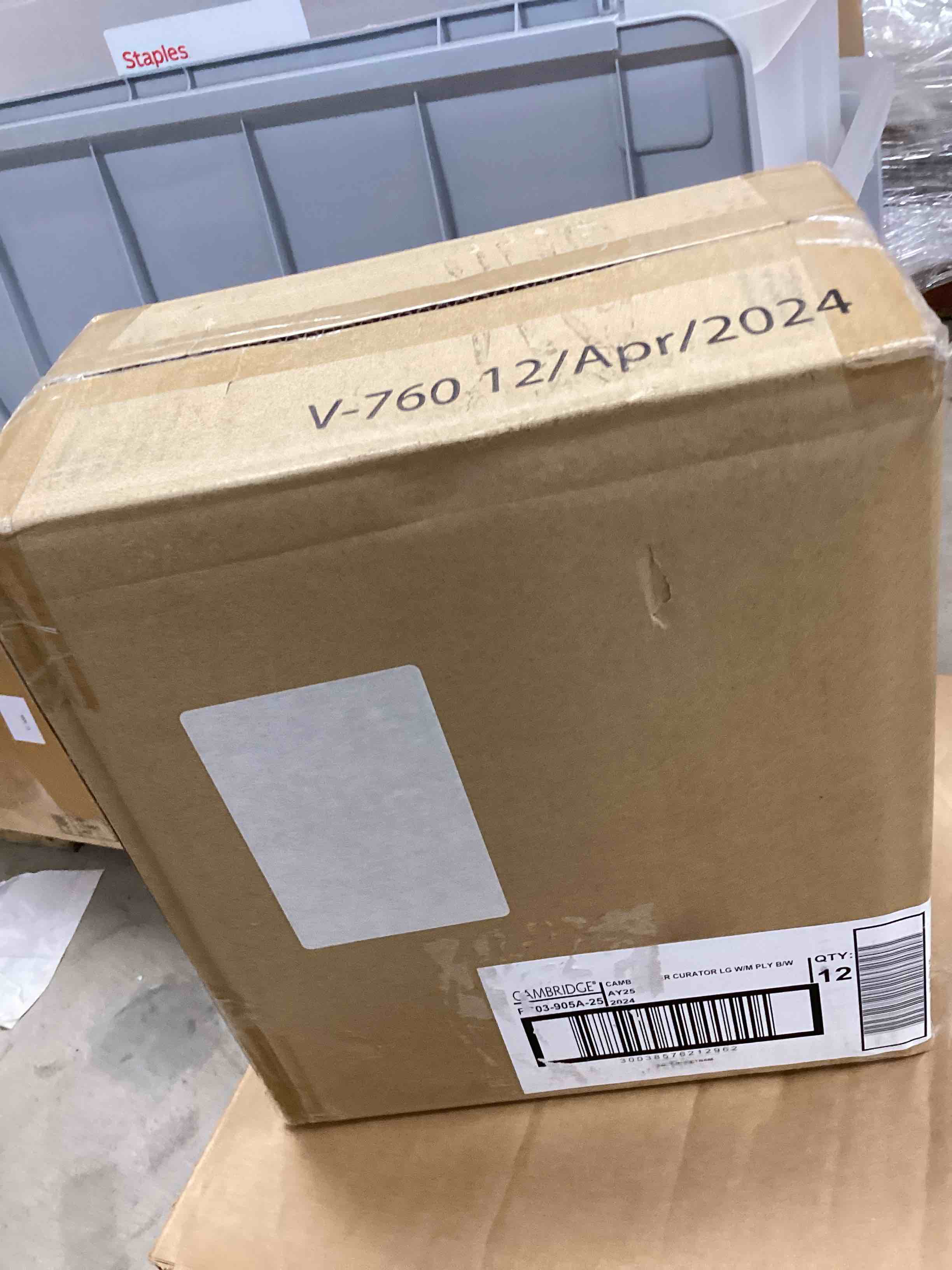 https://s3.amazonaws.com/lotting-images-prod/bidfta/PNK1838937_1758644018351.jpeg