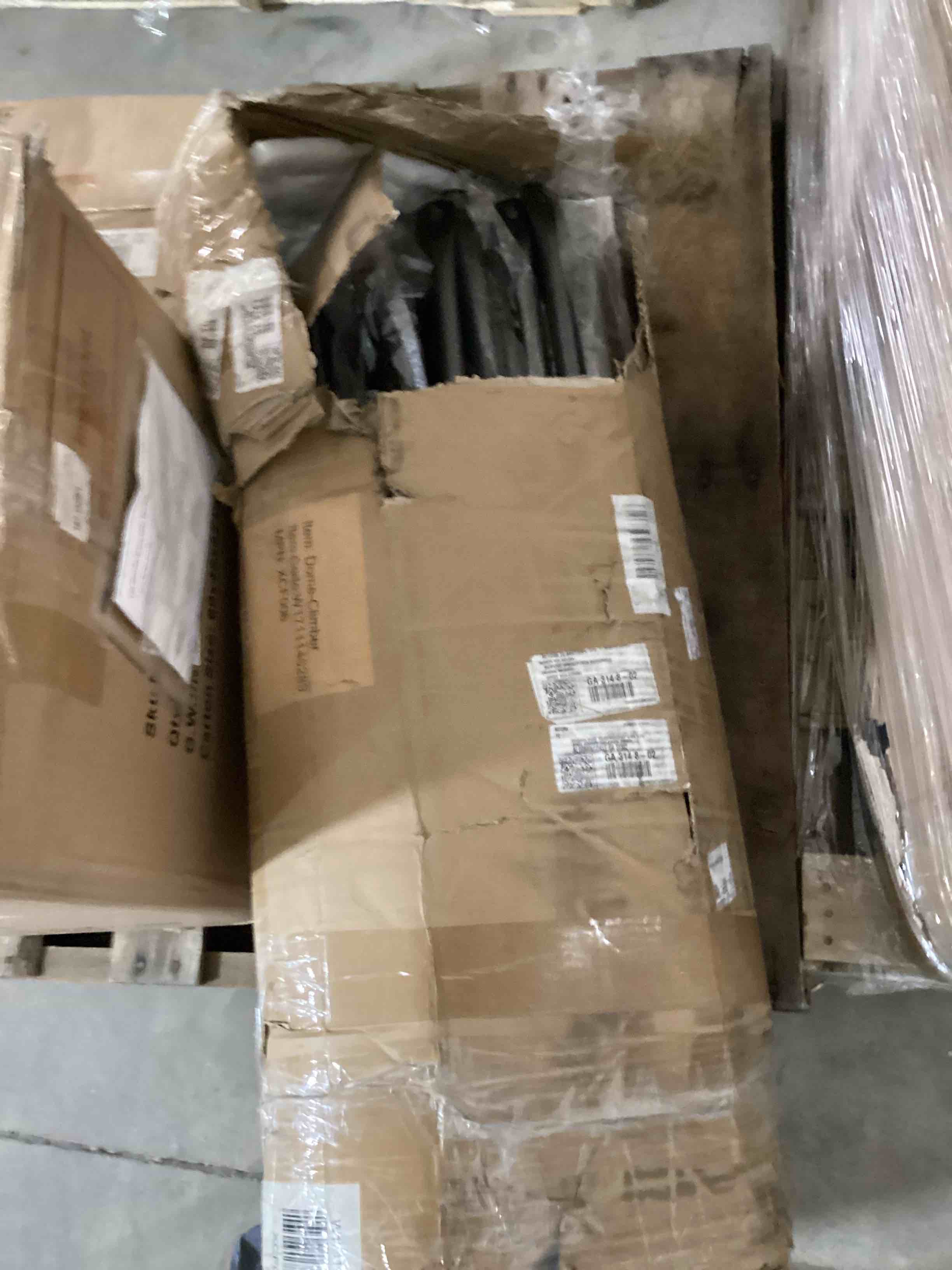 https://s3.amazonaws.com/lotting-images-prod/bidfta/PNK1839003_1758127733810.jpeg