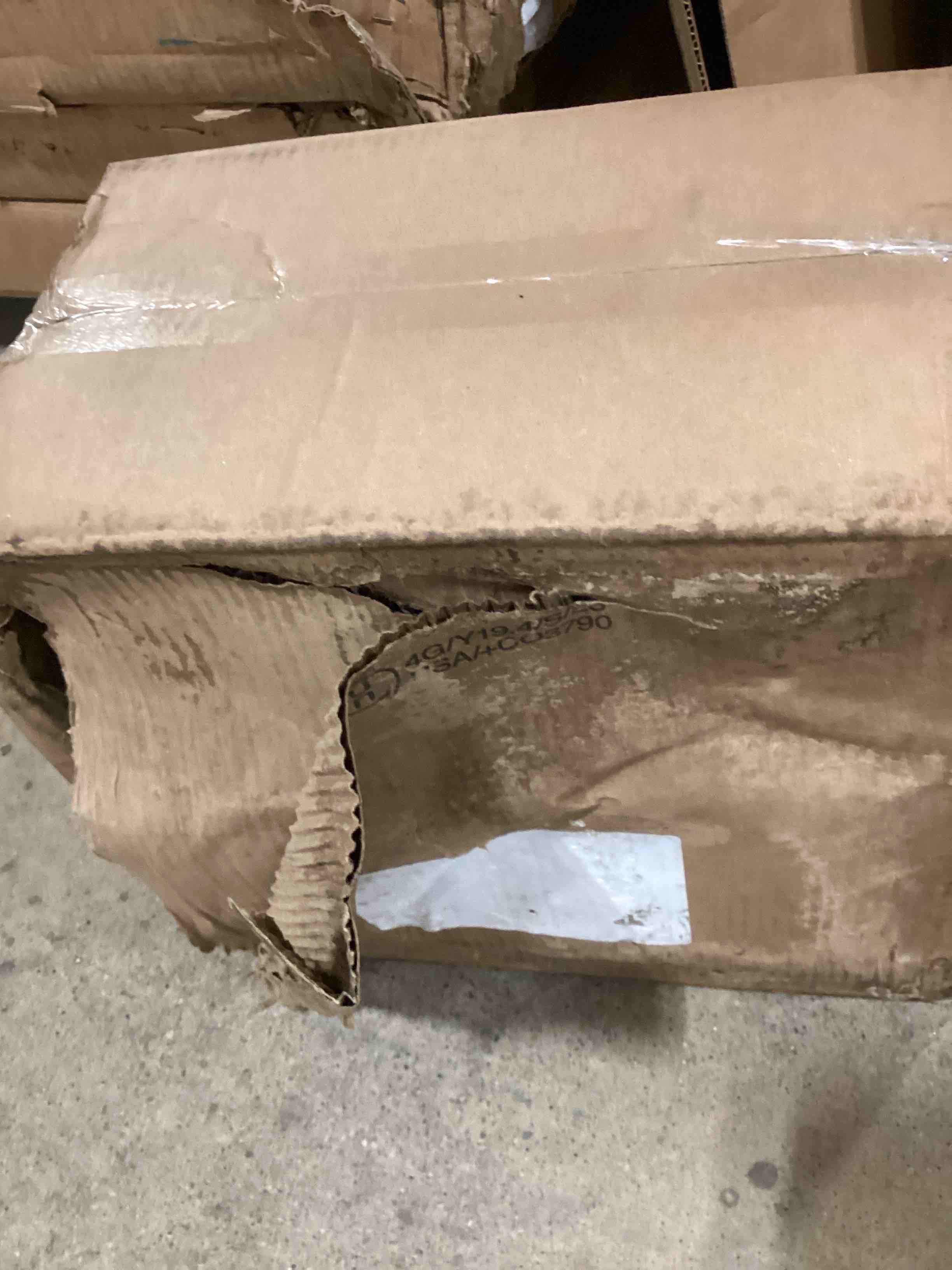 https://s3.amazonaws.com/lotting-images-prod/bidfta/PNK1839084_1758553616253.jpeg