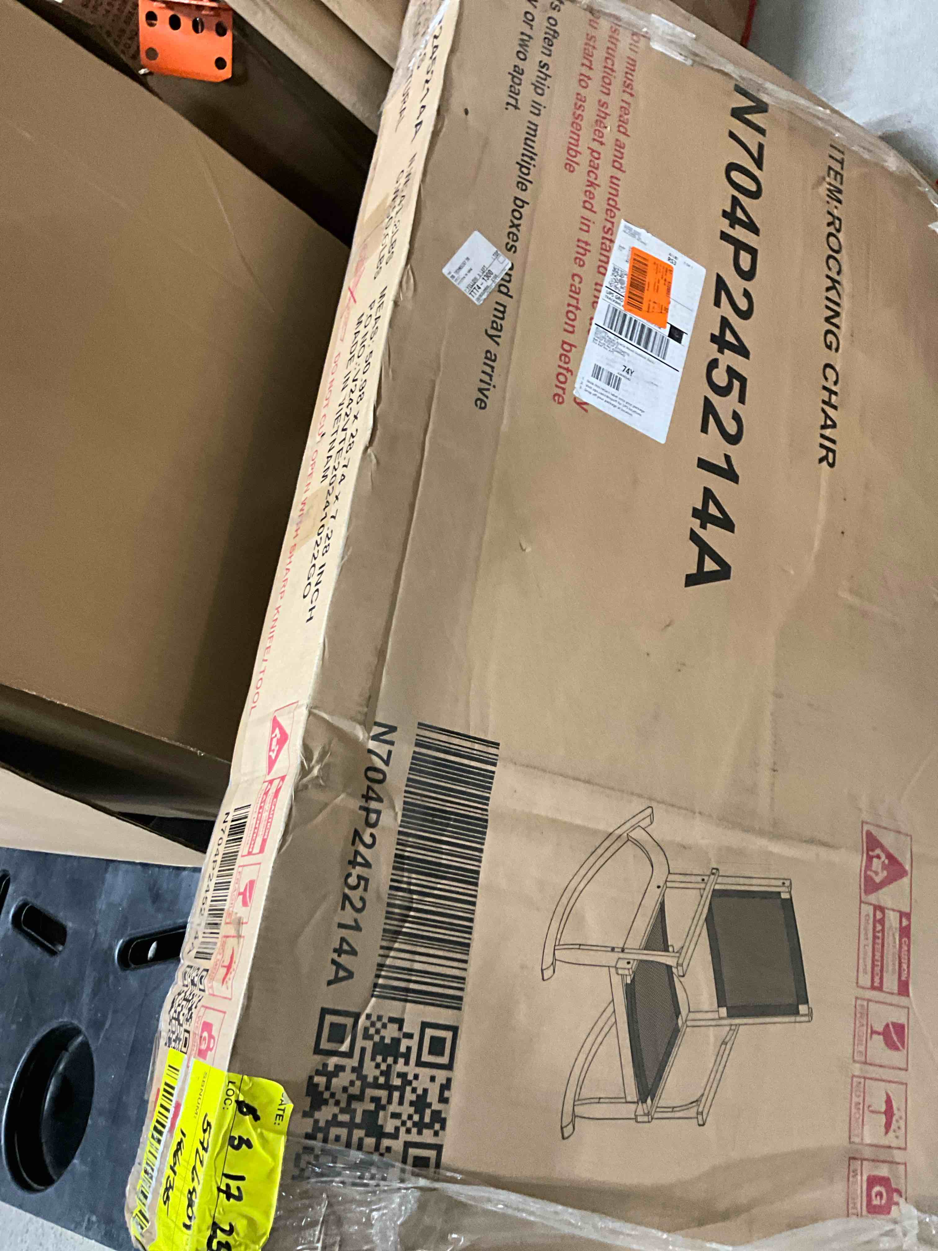 https://s3.amazonaws.com/lotting-images-prod/bidfta/PNK1839441_1758906497617.jpeg