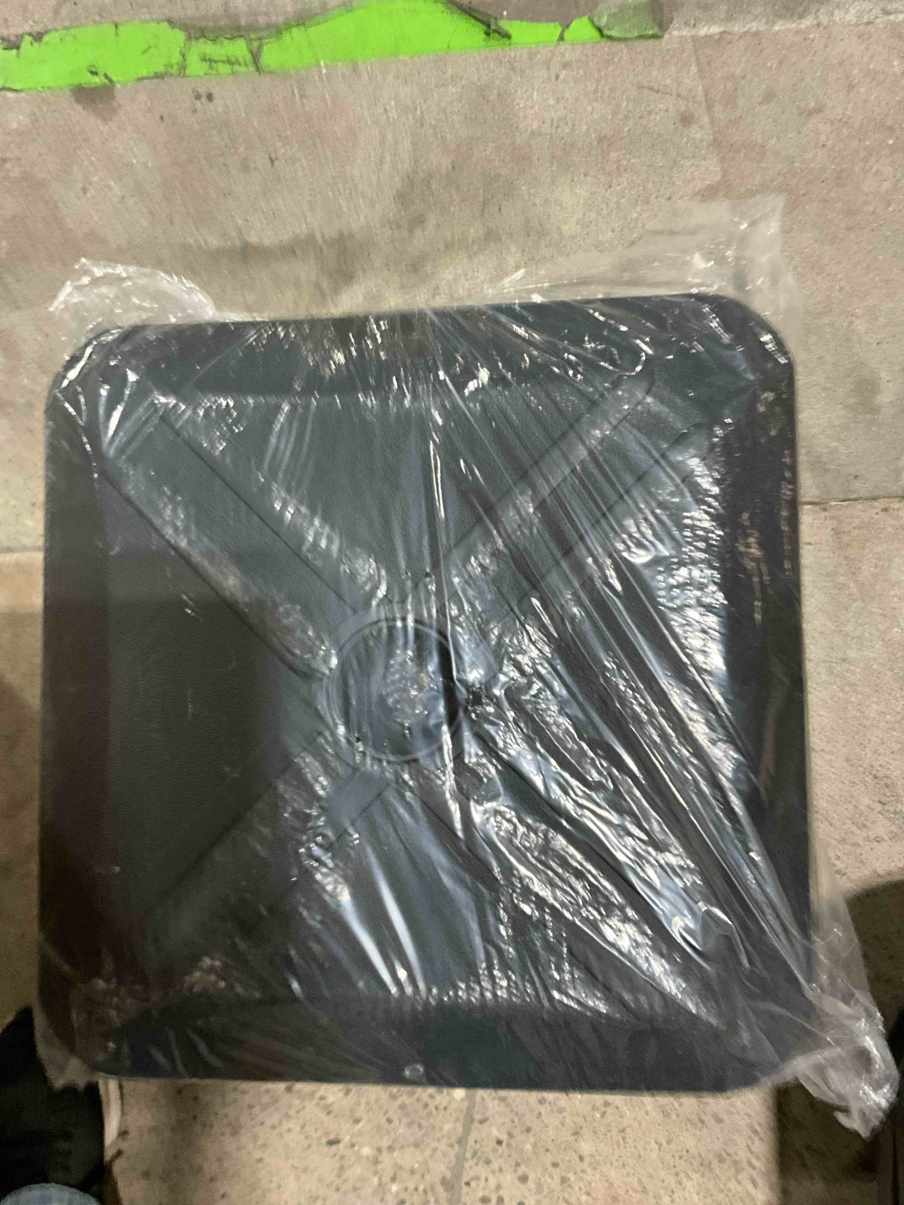 patio umbrella base 125 capacity black 