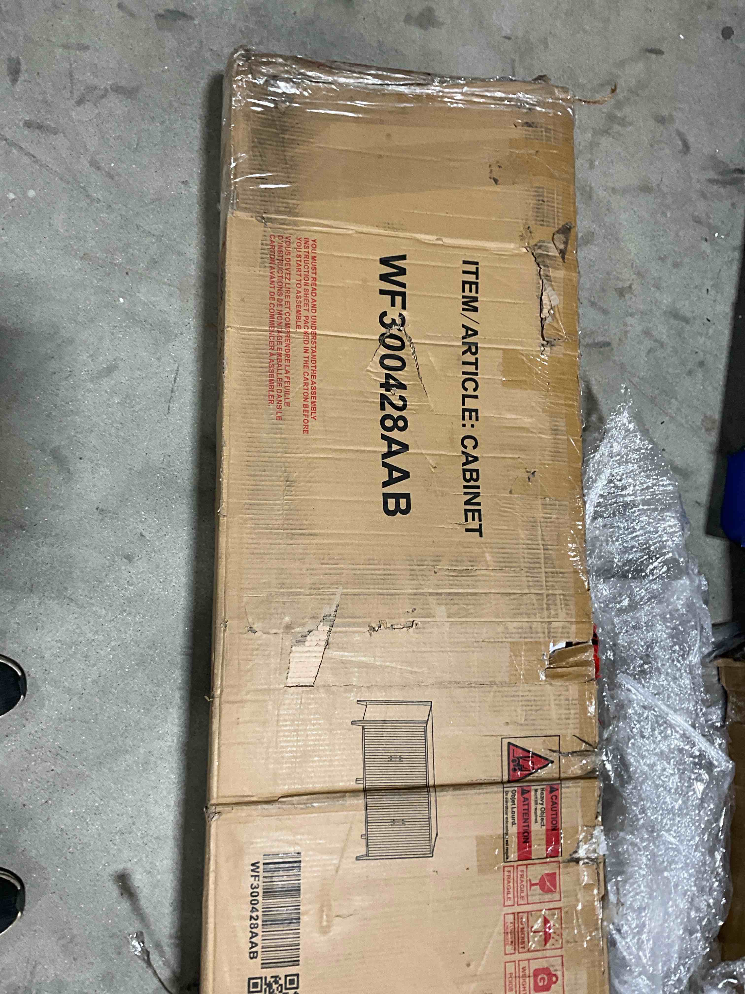 https://s3.amazonaws.com/lotting-images-prod/bidfta/PNK1839550_1759163094179.jpeg