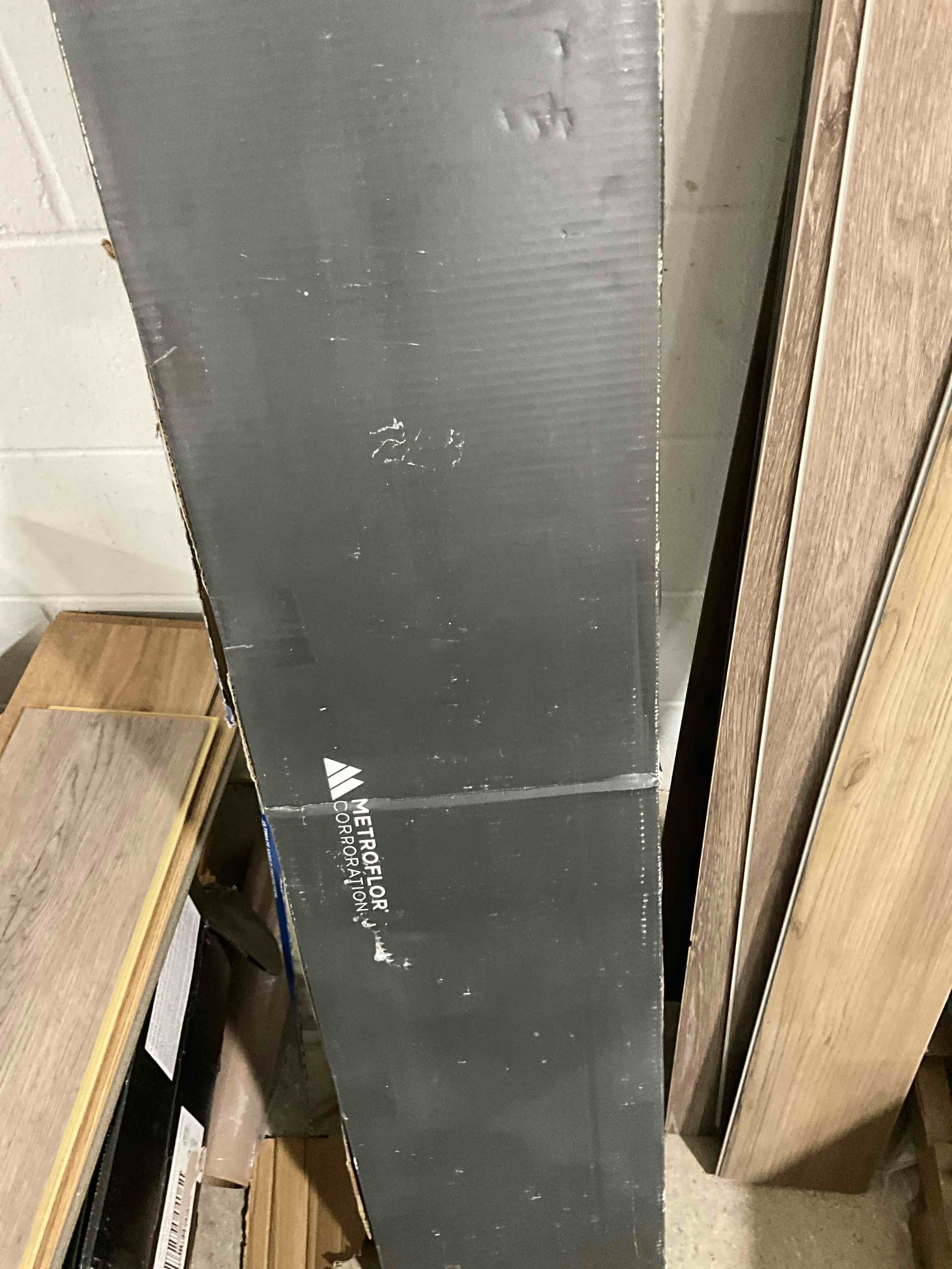 ASSORTED LAMINATE FLOORING 