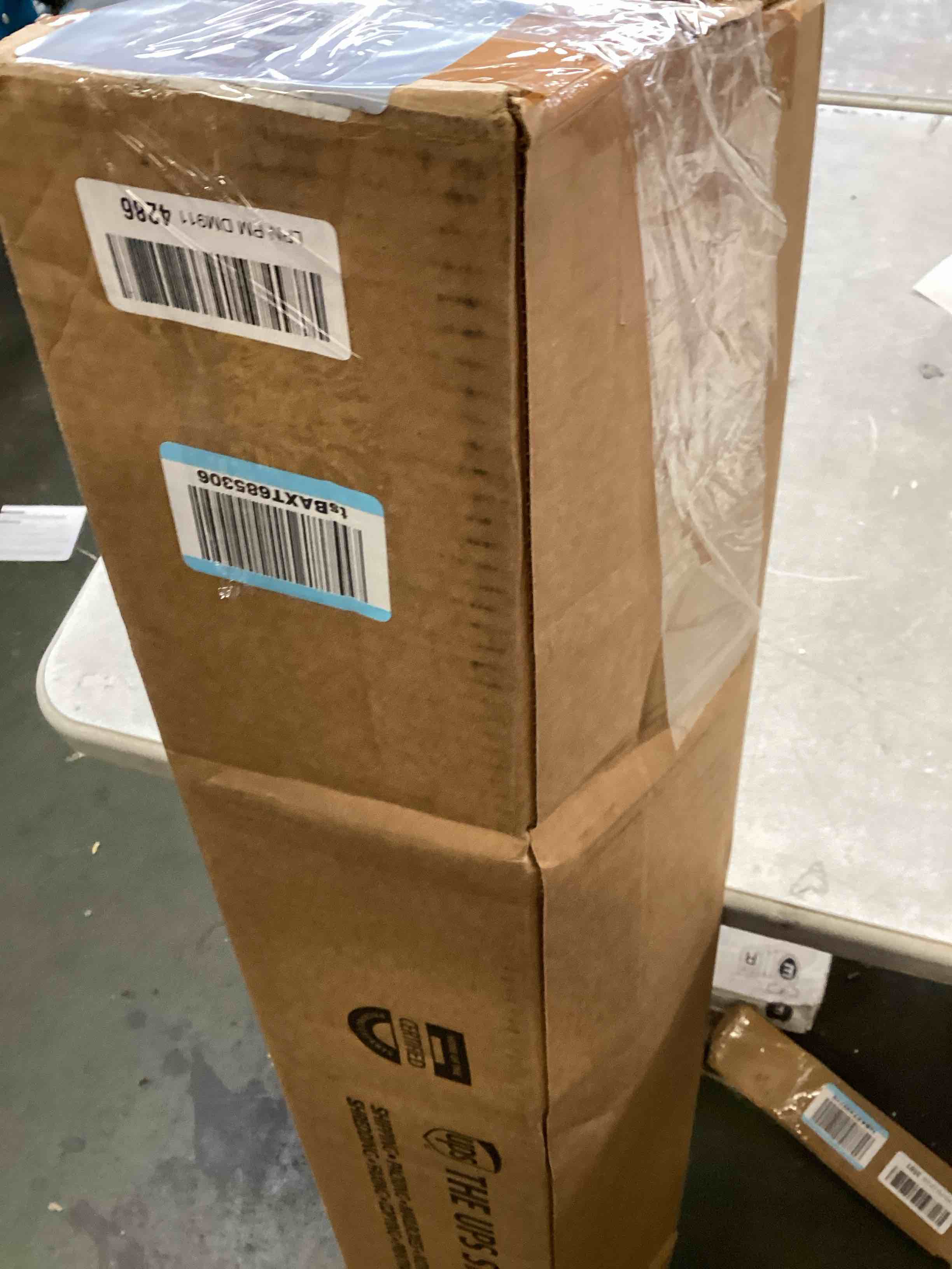 https://s3.amazonaws.com/lotting-images-prod/bidfta/PNK1840423_1738773115761.jpeg