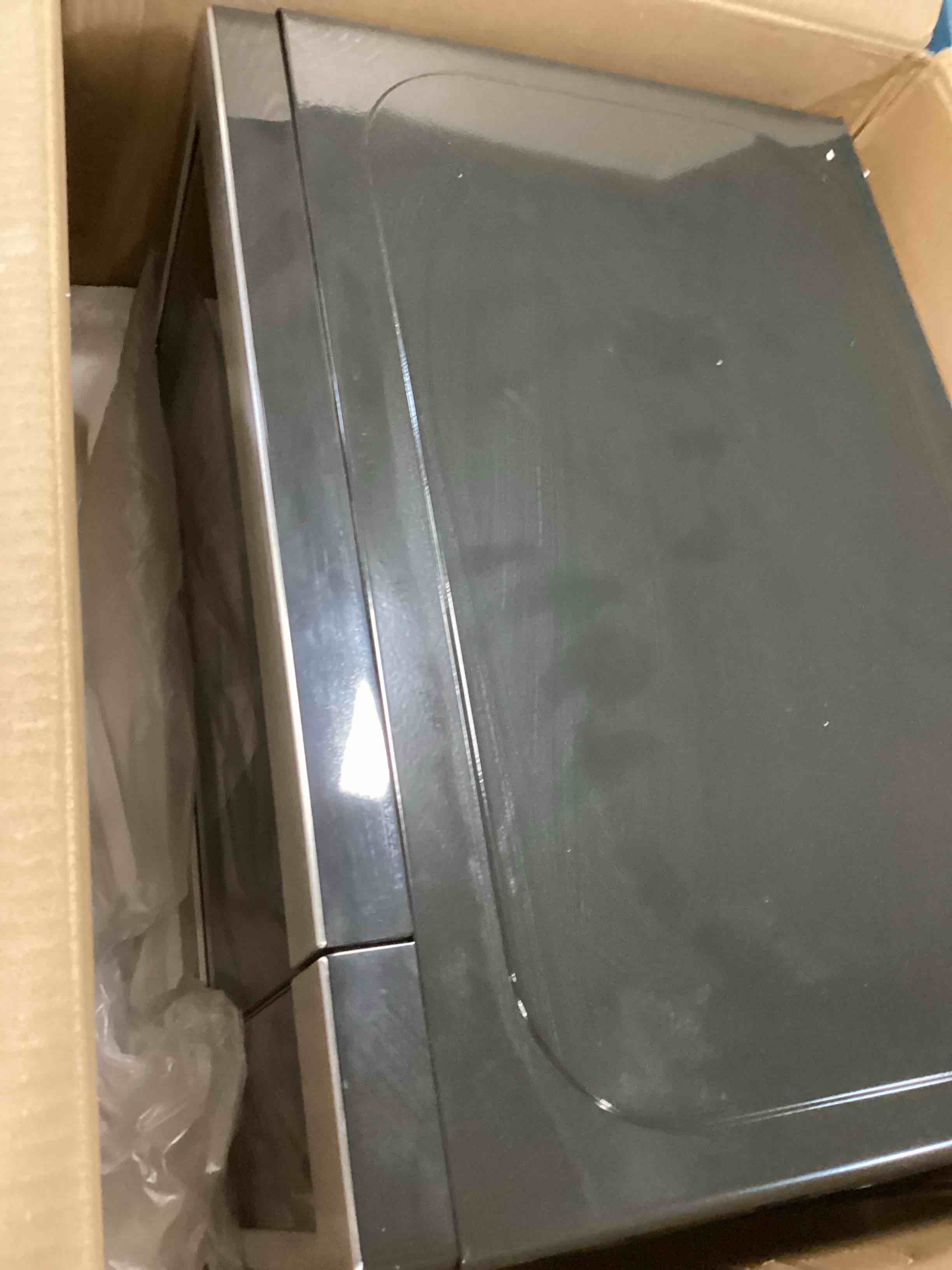 https://s3.amazonaws.com/lotting-images-prod/bidfta/PNK1840945_1739211563502.jpeg