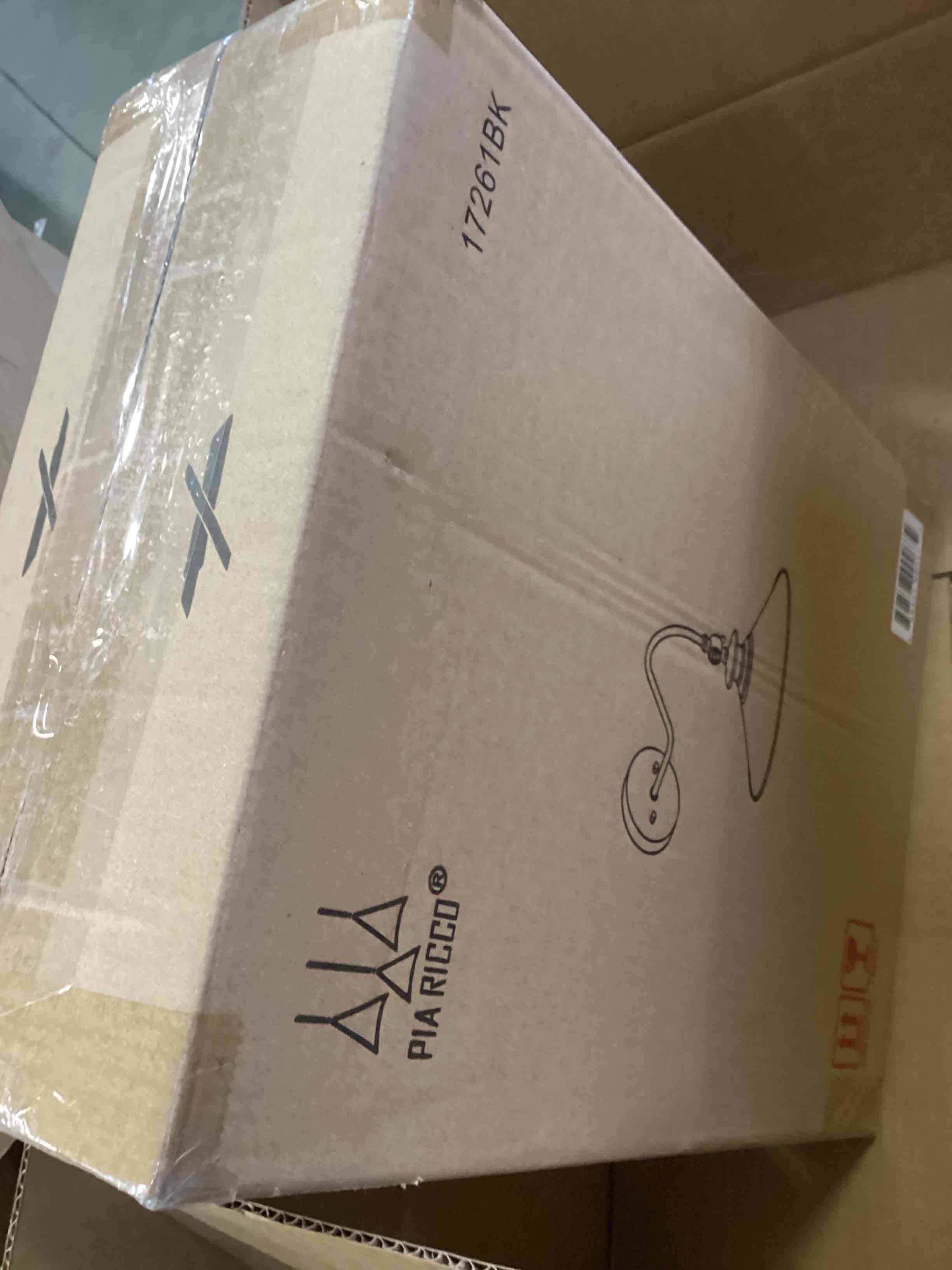https://s3.amazonaws.com/lotting-images-prod/bidfta/PNK1841159_1739302786636.jpeg