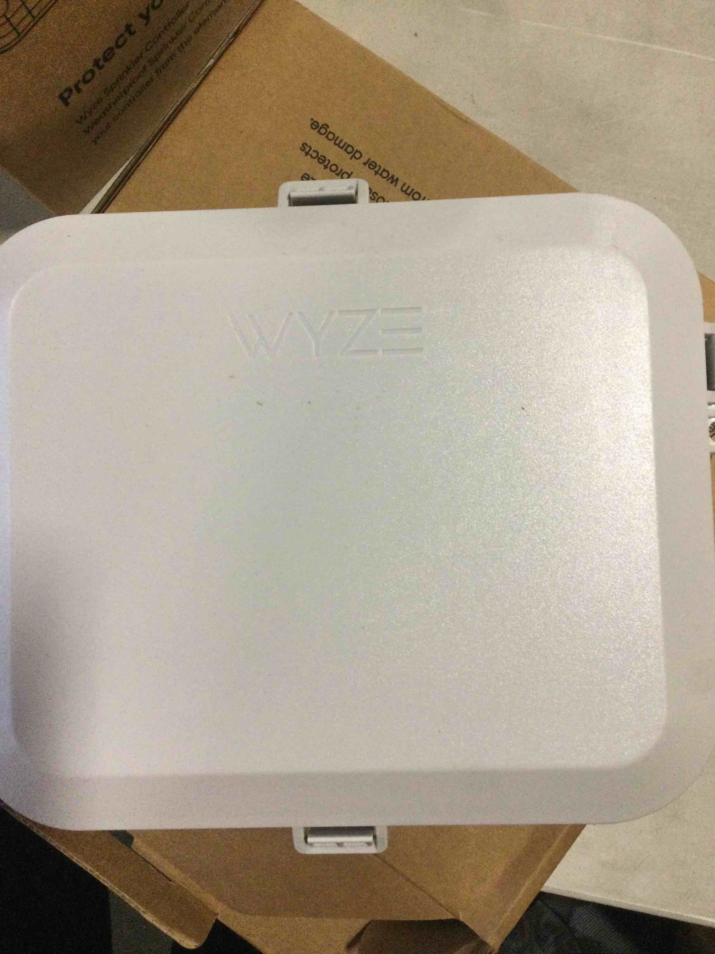 https://s3.amazonaws.com/lotting-images-prod/bidfta/PNK1844085_1738851209416.jpeg