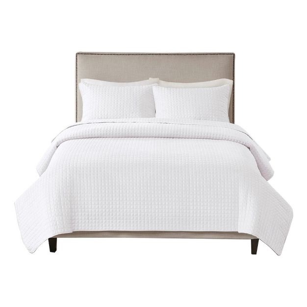 EVER GRADE Quilt set full/Queen white 3 psc quilt 1pc  90 in X 92 in(228 cm x233 cm )Sham 2 pc 20 in X 26 in (50.8 cm X 66 cm) 