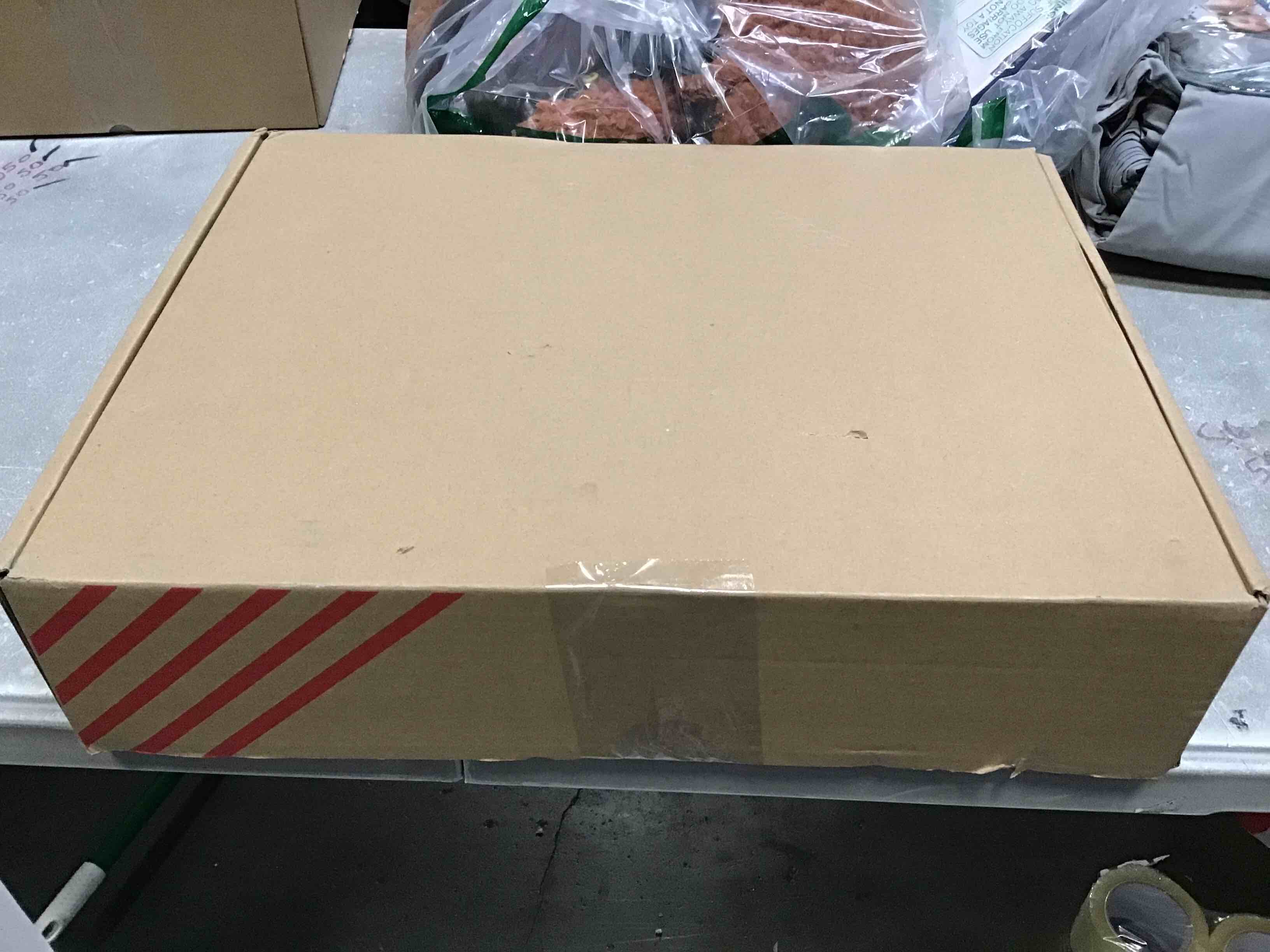 https://s3.amazonaws.com/lotting-images-prod/bidfta/PNK1846913_1739201560625.jpeg