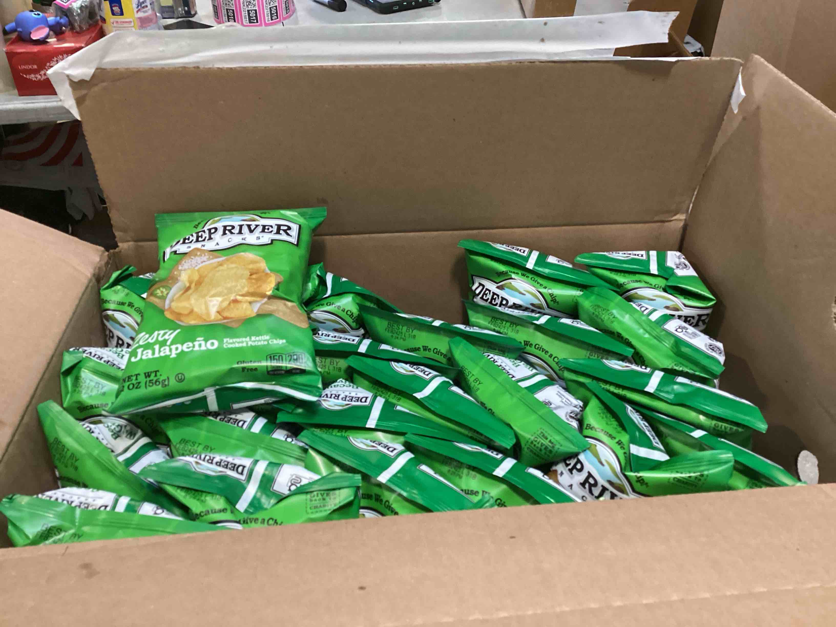https://s3.amazonaws.com/lotting-images-prod/bidfta/PNK1848423_1740577990975.jpeg