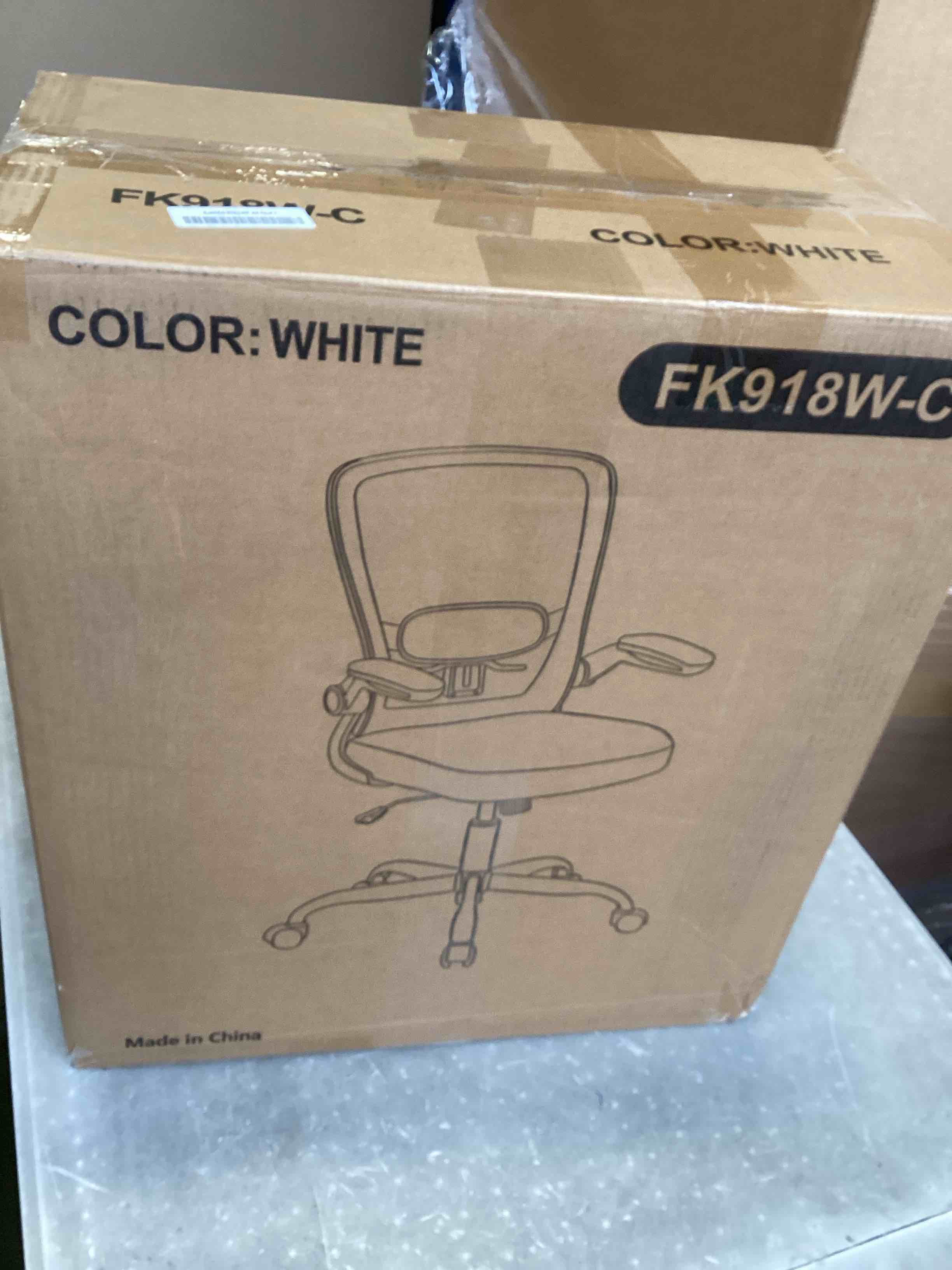 https://s3.amazonaws.com/lotting-images-prod/bidfta/PNK1849349_1738593751519.jpeg