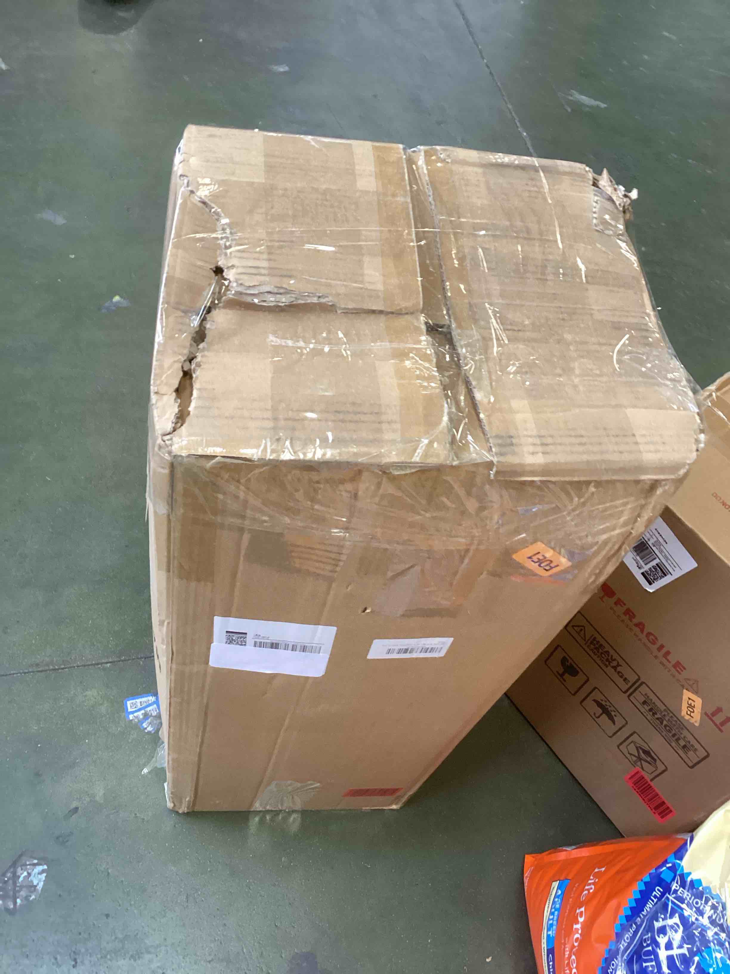 https://s3.amazonaws.com/lotting-images-prod/bidfta/PNK1849400_1738605228036.jpeg