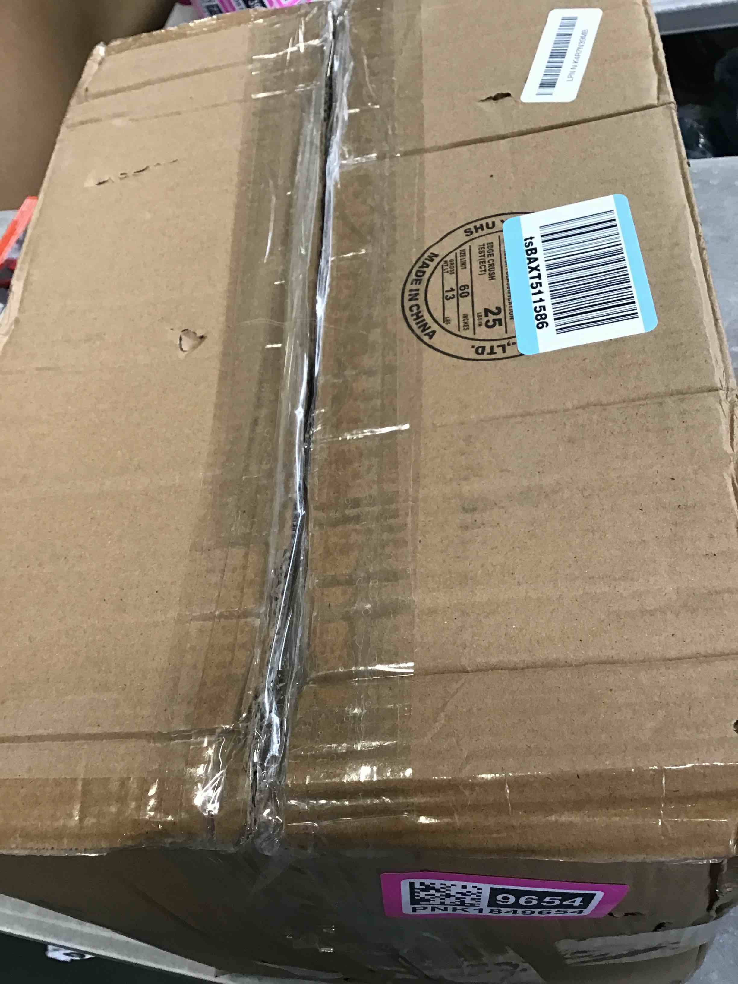 https://s3.amazonaws.com/lotting-images-prod/bidfta/PNK1849654_1738690855316.jpeg