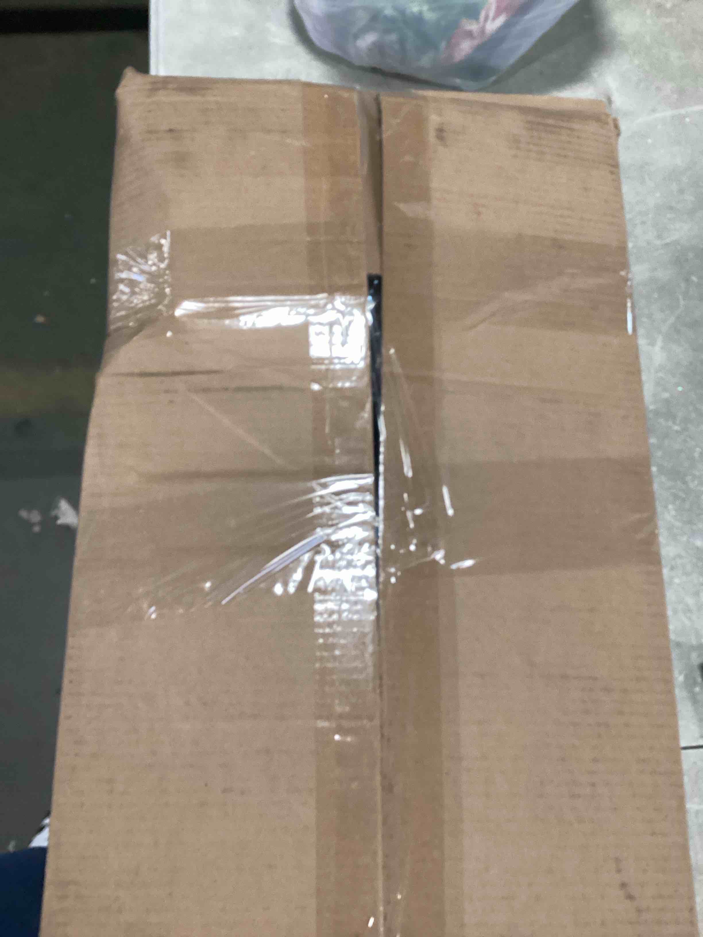 https://s3.amazonaws.com/lotting-images-prod/bidfta/PNK1851096_1739553367797.jpeg