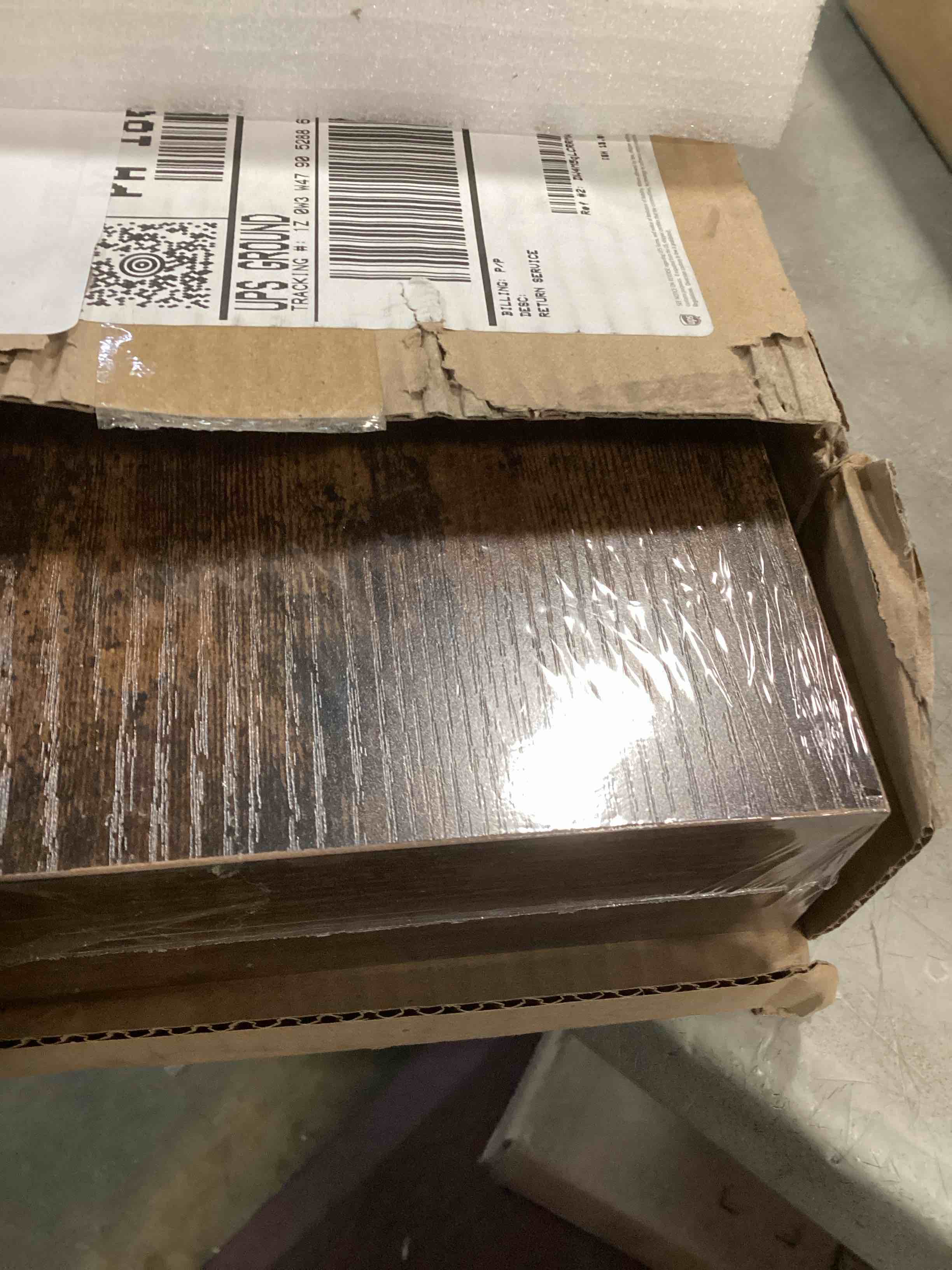 https://s3.amazonaws.com/lotting-images-prod/bidfta/PNK1851718_1740076704459.jpeg