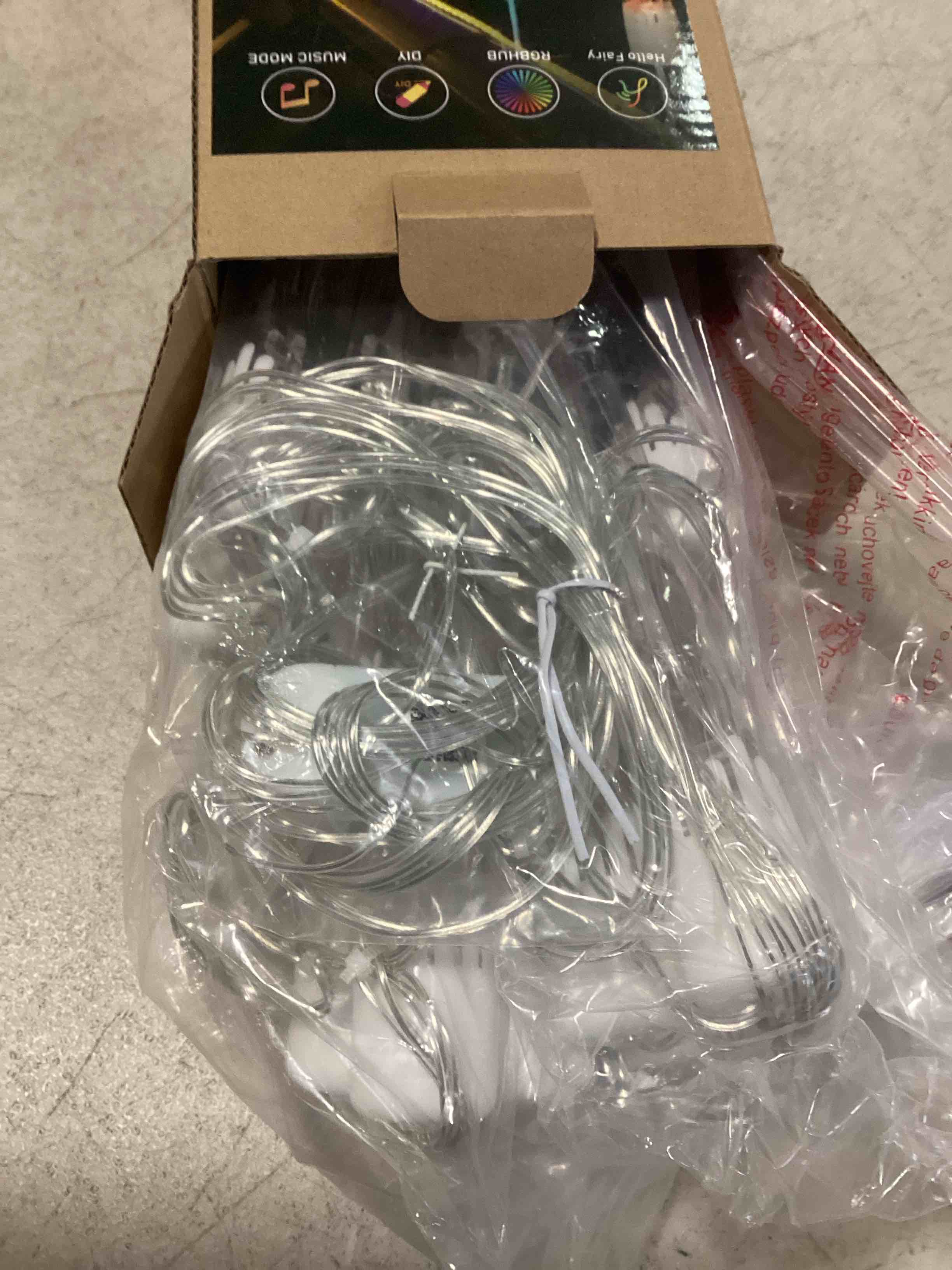 https://s3.amazonaws.com/lotting-images-prod/bidfta/PNK1852723_1738852671689.jpeg