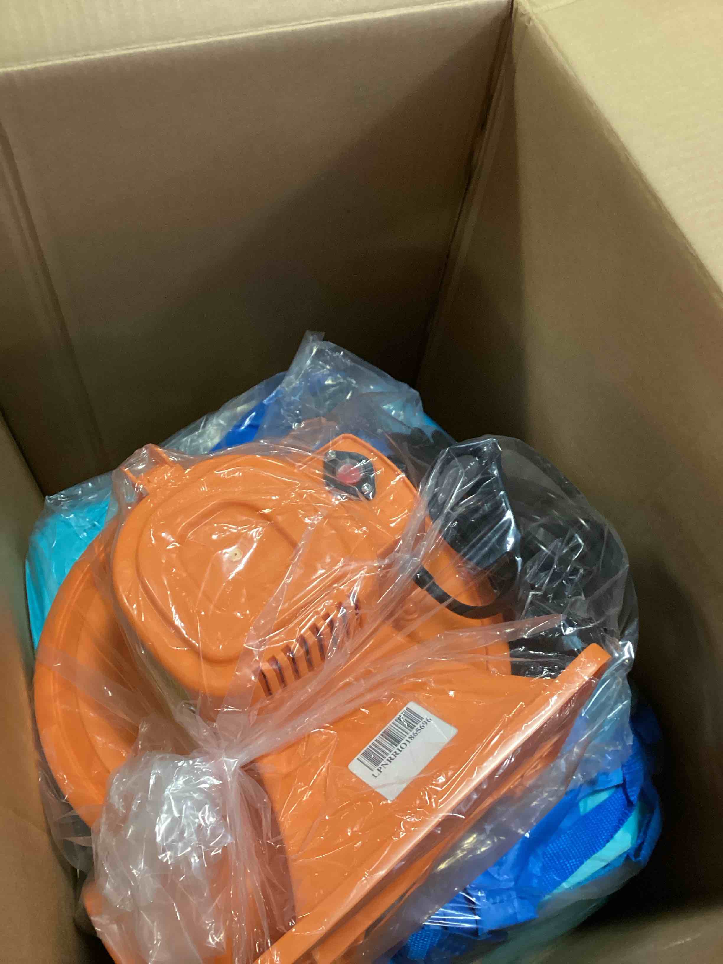 https://s3.amazonaws.com/lotting-images-prod/bidfta/PNK1853256_1739281630676.jpeg