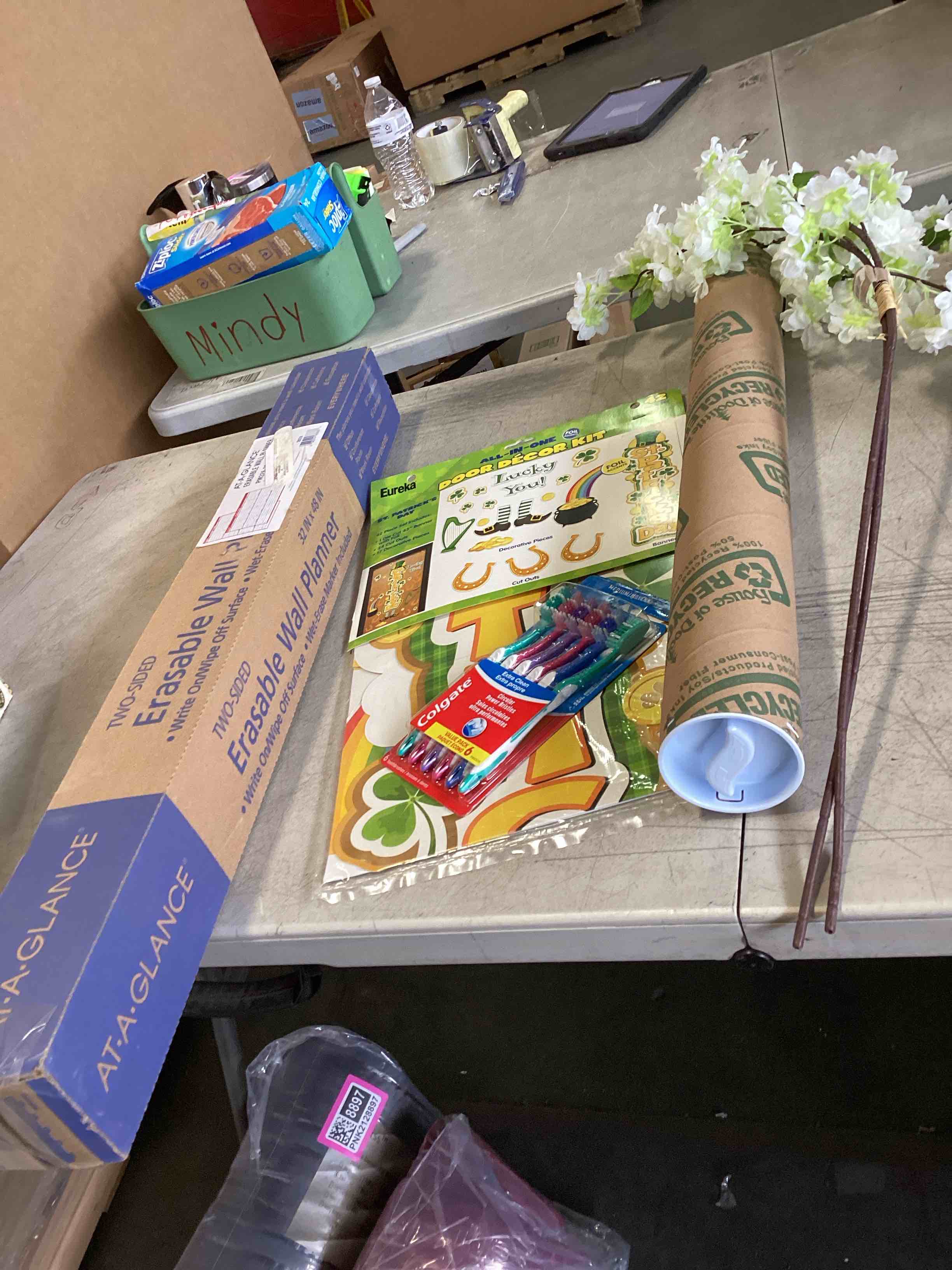 Assorted Lot Of 10 Including /erasable wall pi anner ramo de flor, eureka door decor kit