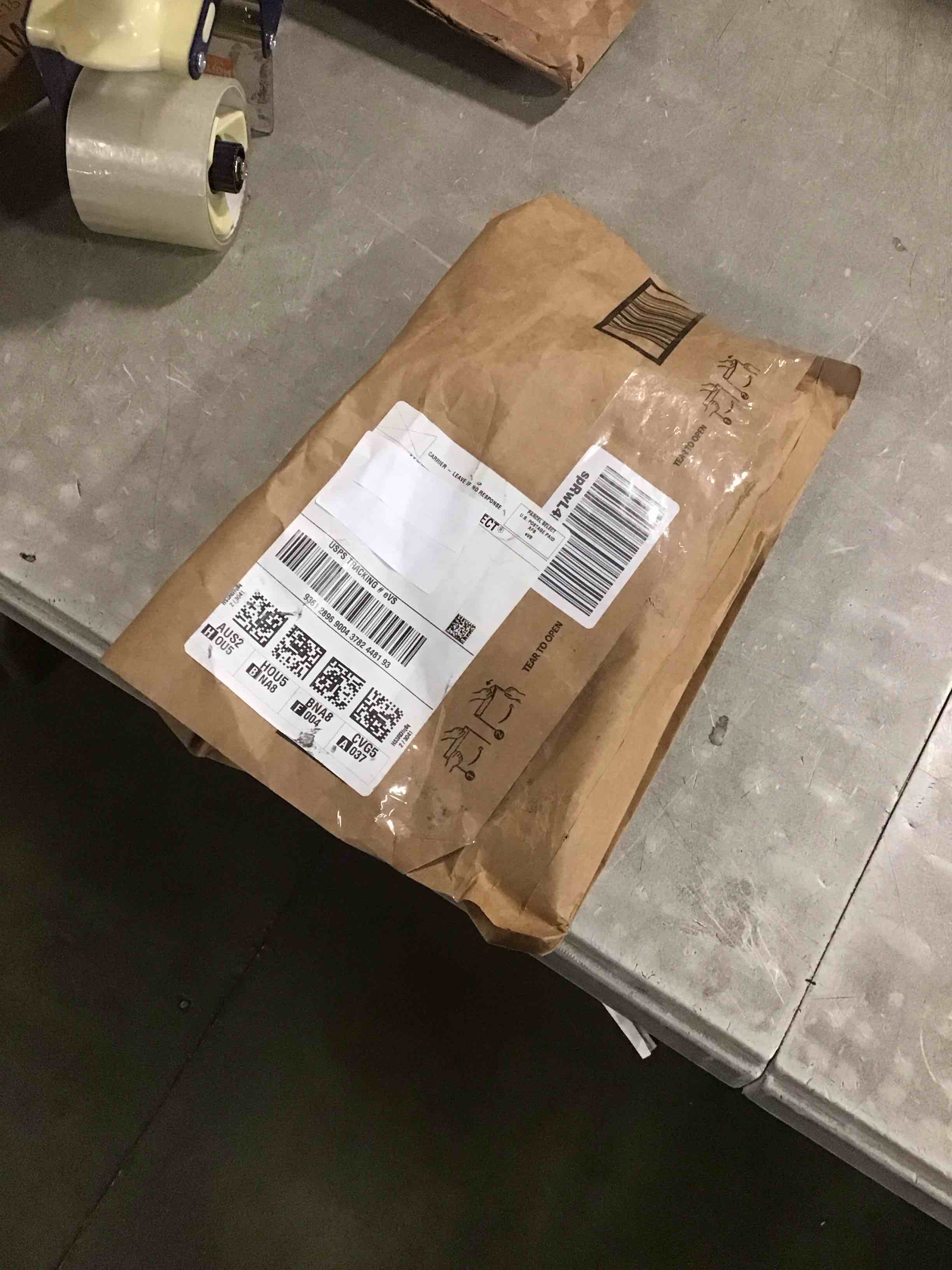 https://s3.amazonaws.com/lotting-images-prod/bidfta/PNK1855155_1738769447097.jpeg