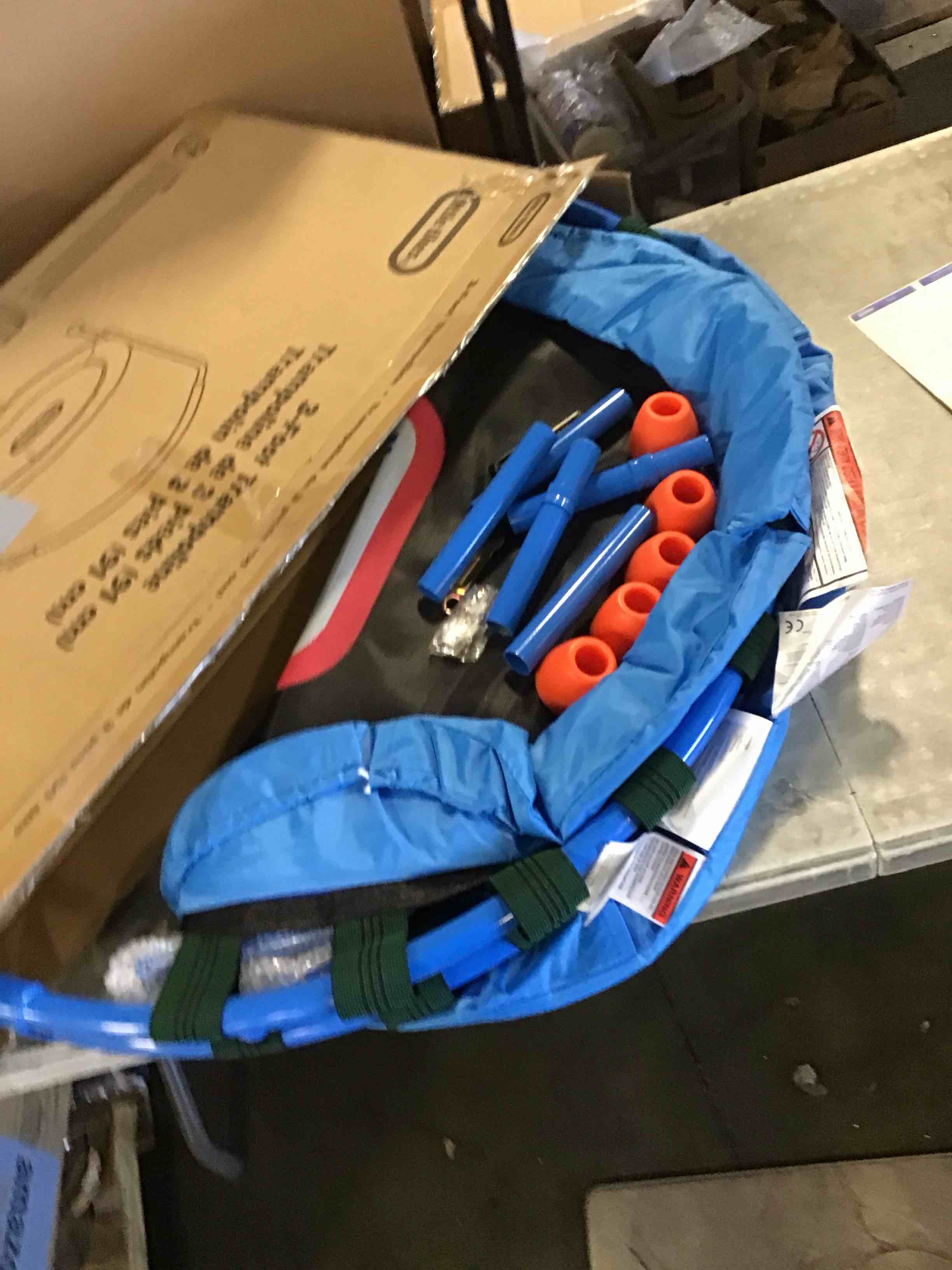 https://s3.amazonaws.com/lotting-images-prod/bidfta/PNK1855980_1739814672028.jpeg