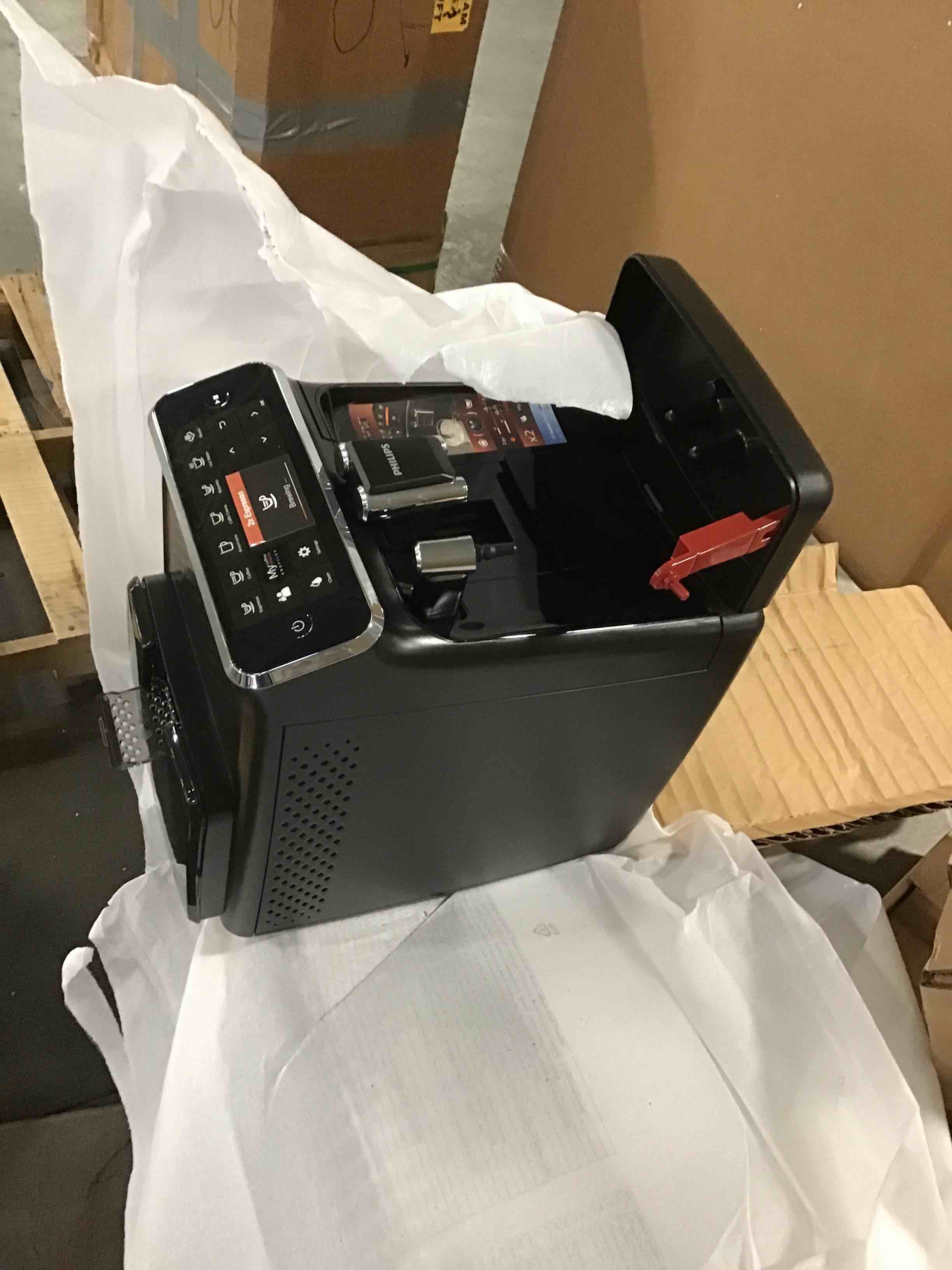 https://s3.amazonaws.com/lotting-images-prod/bidfta/PNK1856396_1740152492482.jpeg