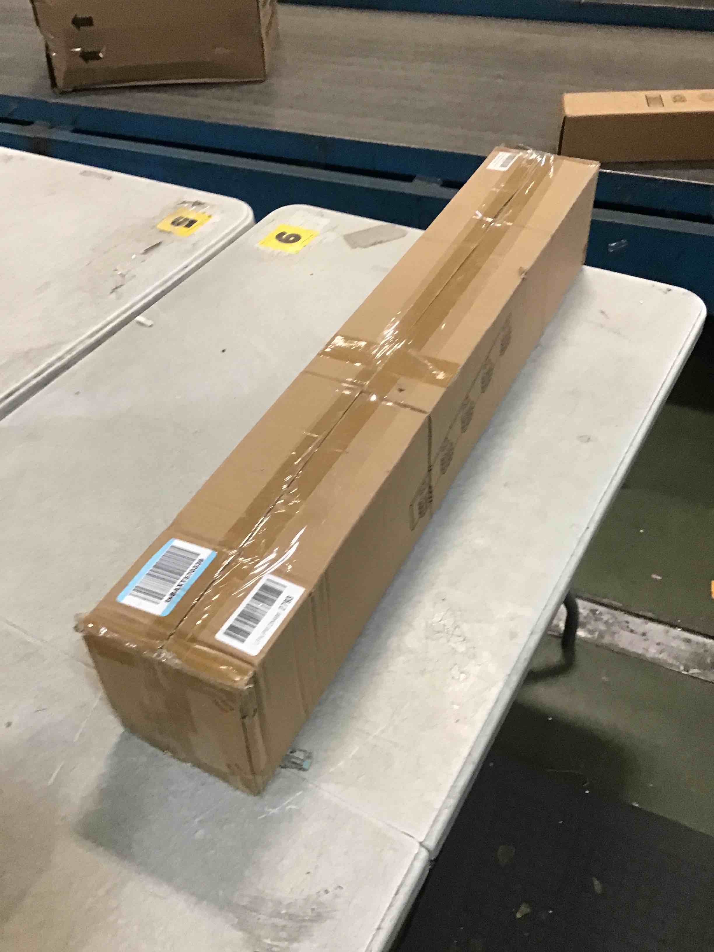 https://s3.amazonaws.com/lotting-images-prod/bidfta/PNK1856500_1740499869921.jpeg
