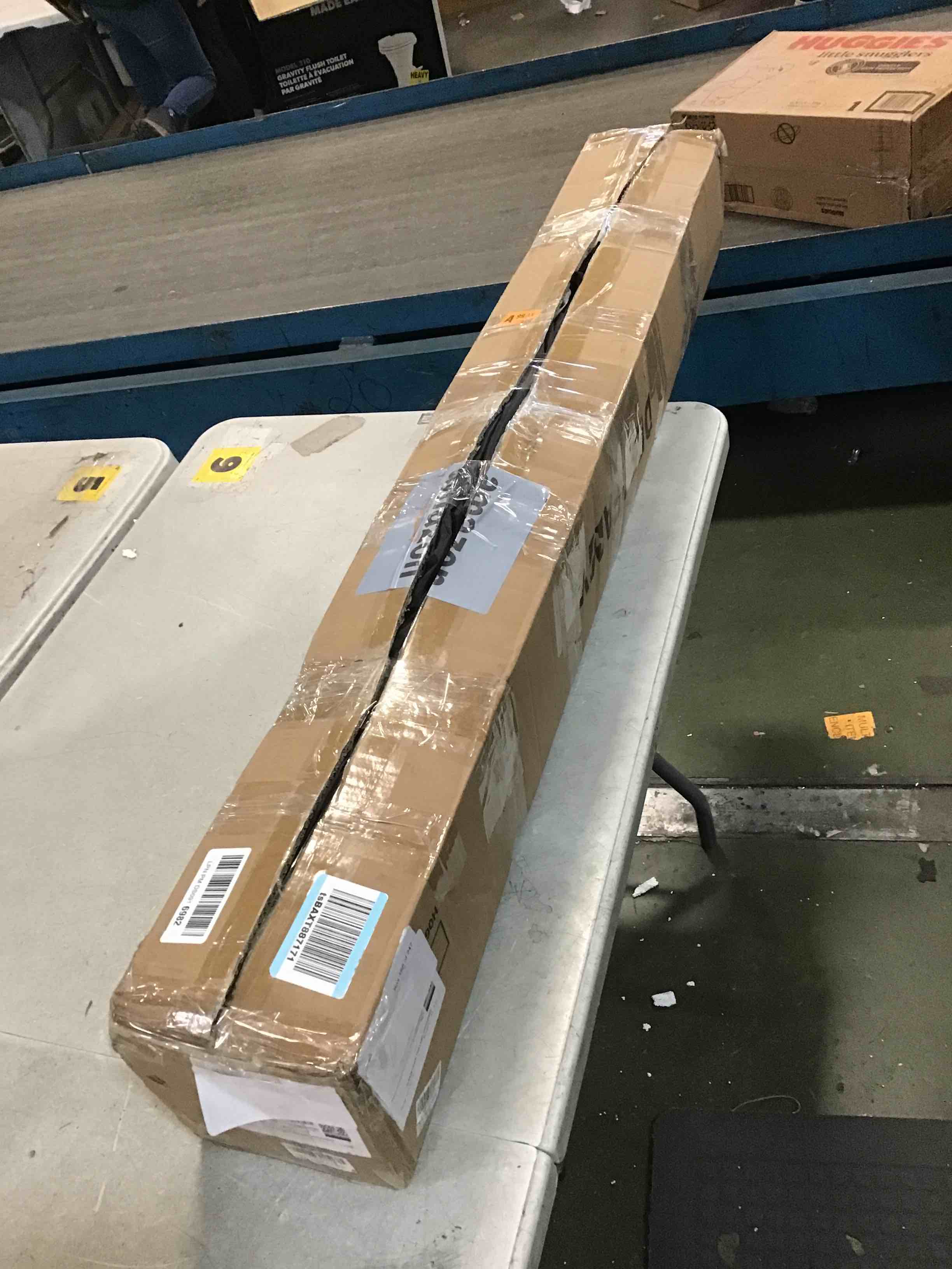 https://s3.amazonaws.com/lotting-images-prod/bidfta/PNK1856515_1740505049219.jpeg