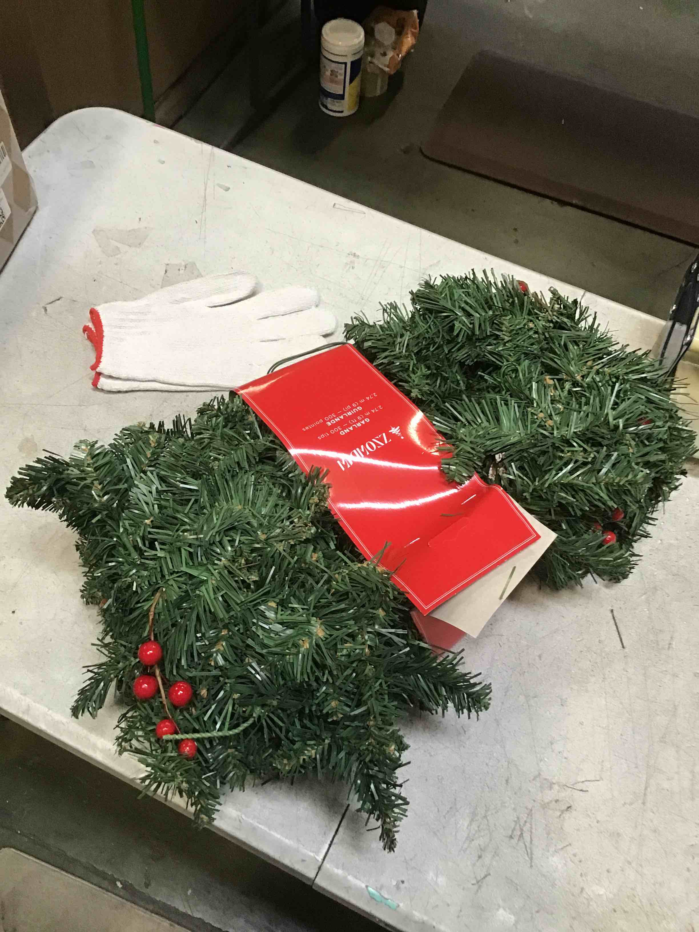 https://s3.amazonaws.com/lotting-images-prod/bidfta/PNK1857186_1741288739423.jpeg