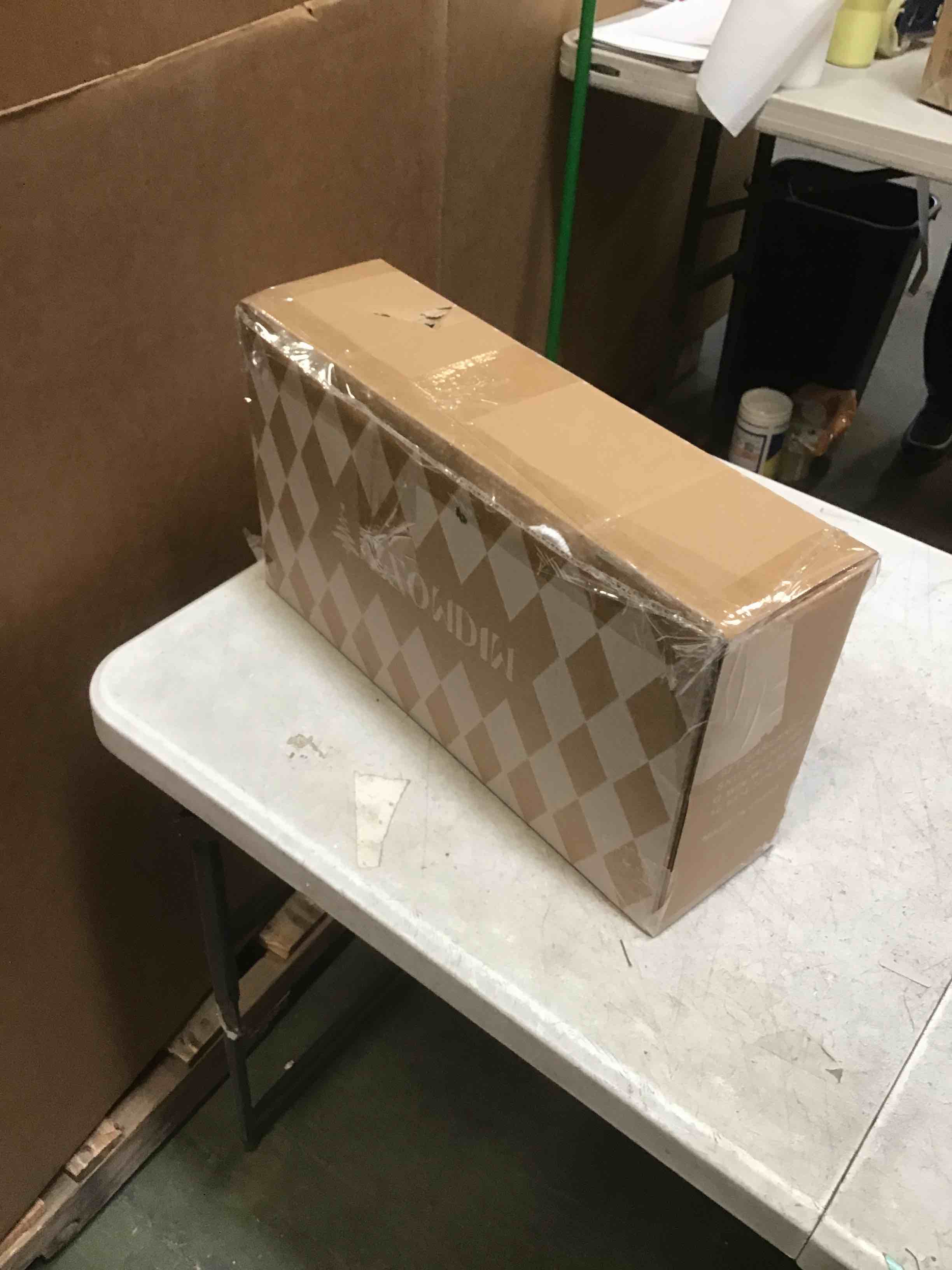 https://s3.amazonaws.com/lotting-images-prod/bidfta/PNK1857186_1741288842713.jpeg