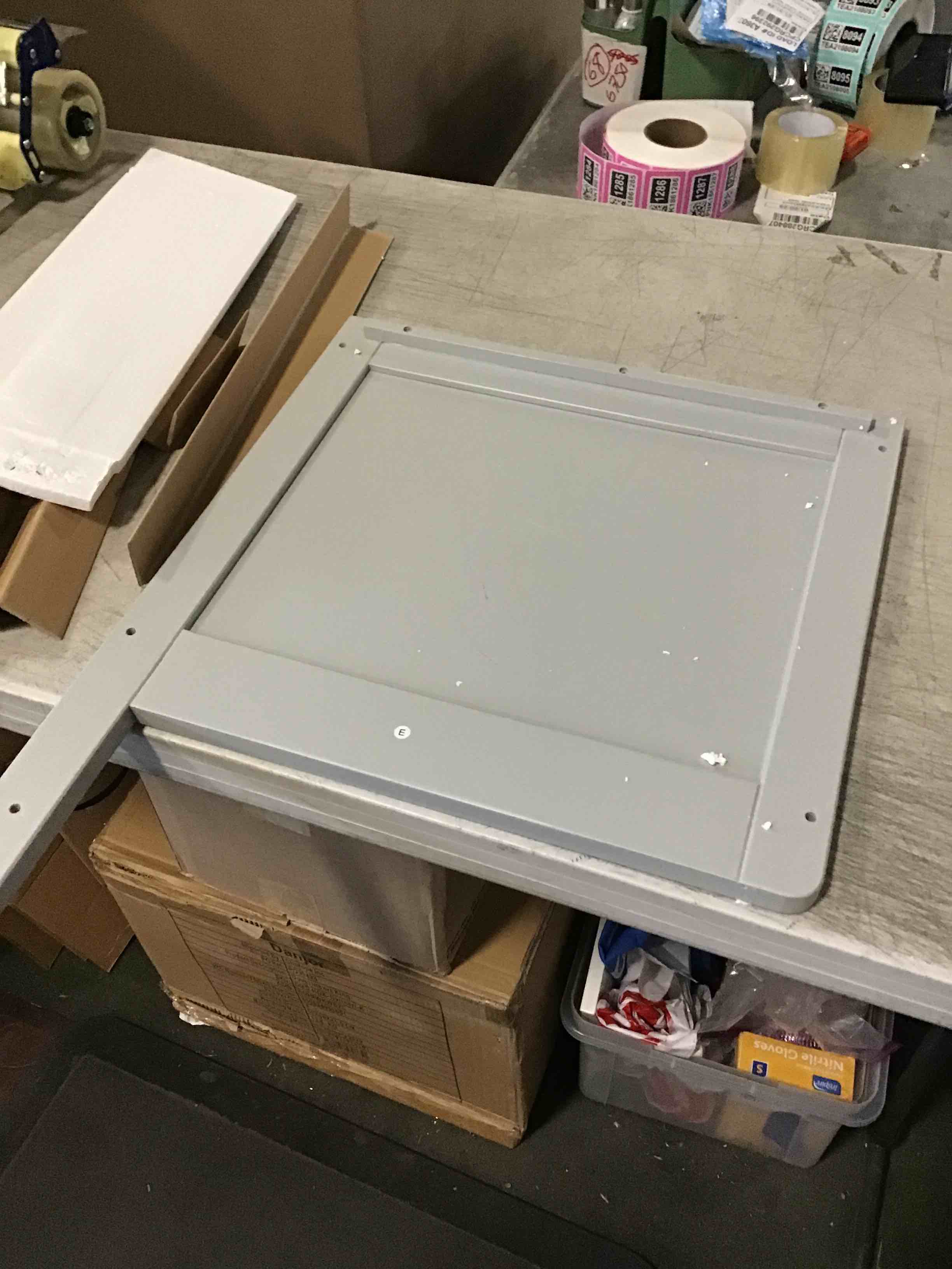 https://s3.amazonaws.com/lotting-images-prod/bidfta/PNK1858173_1738355270867.jpeg