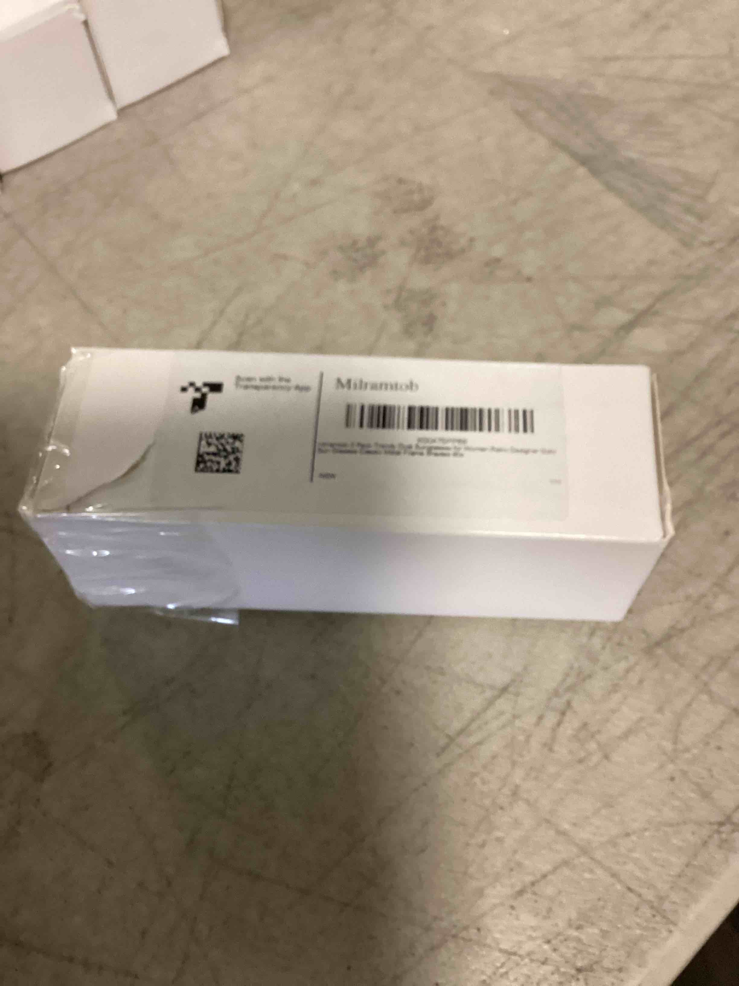 https://s3.amazonaws.com/lotting-images-prod/bidfta/PNK1858714_1739388724582.jpeg