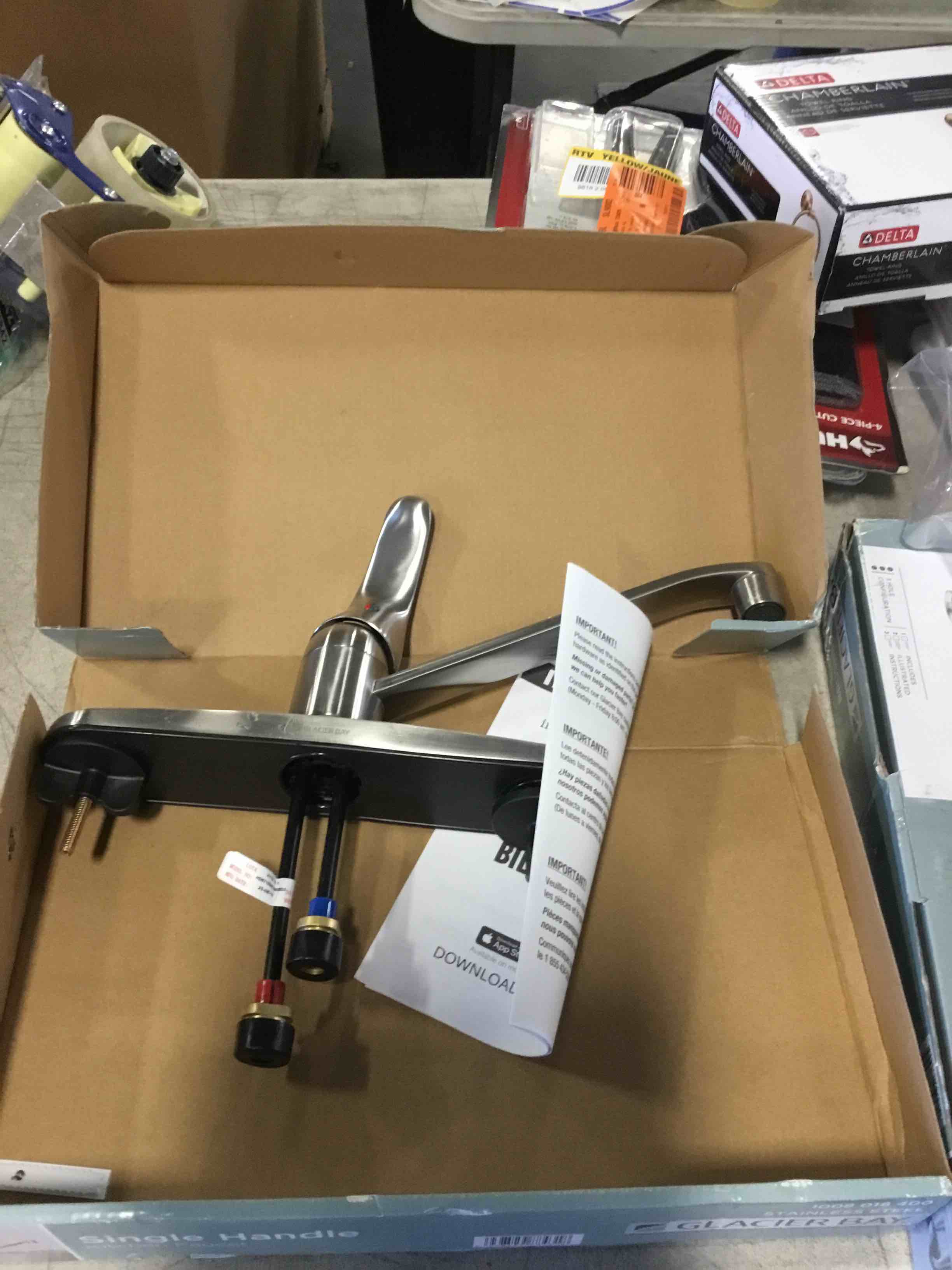 Glacier Bay Single Handle Kitchen Faucet