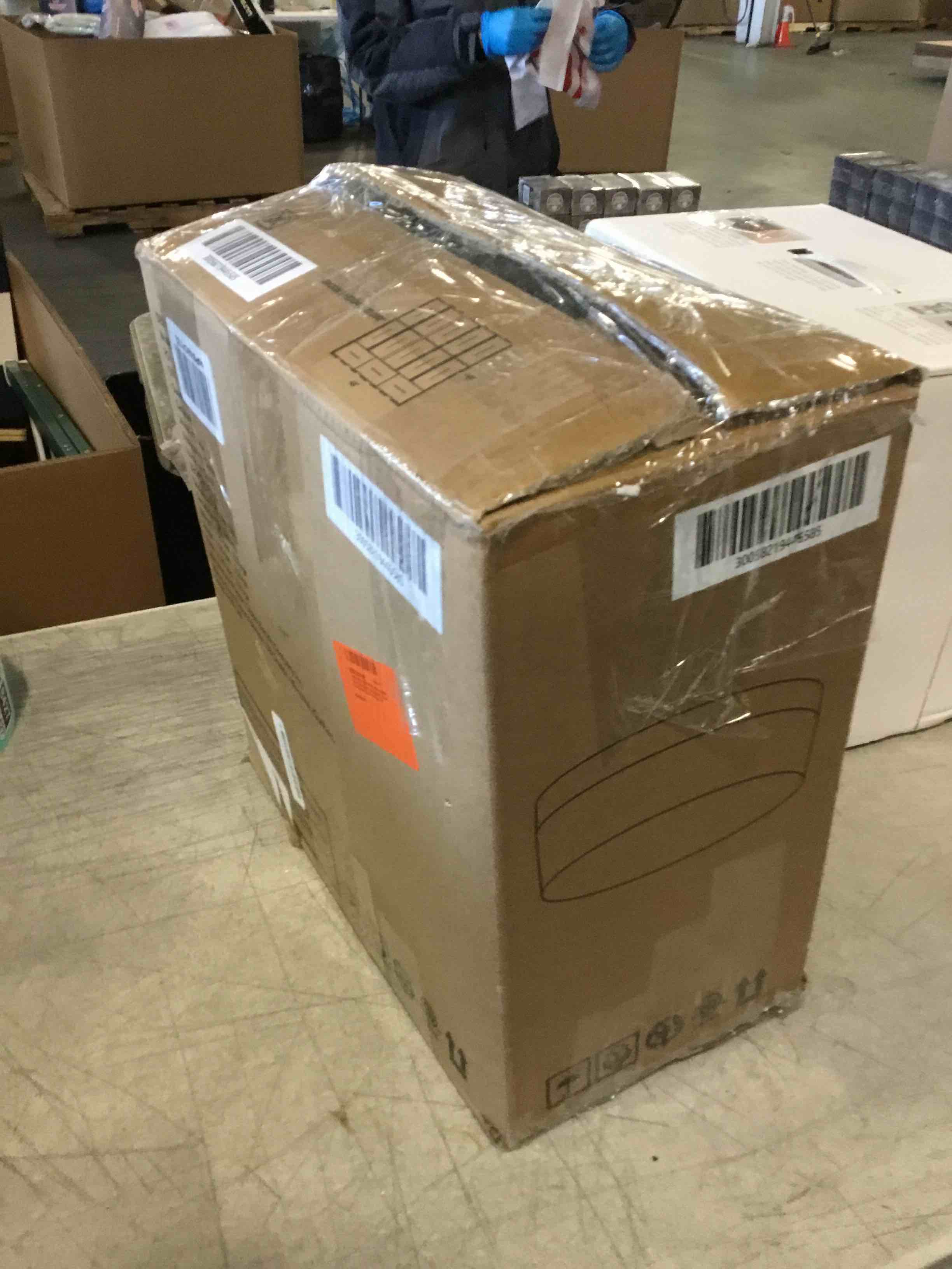 https://s3.amazonaws.com/lotting-images-prod/bidfta/PNK1858863_1739799662630.jpeg