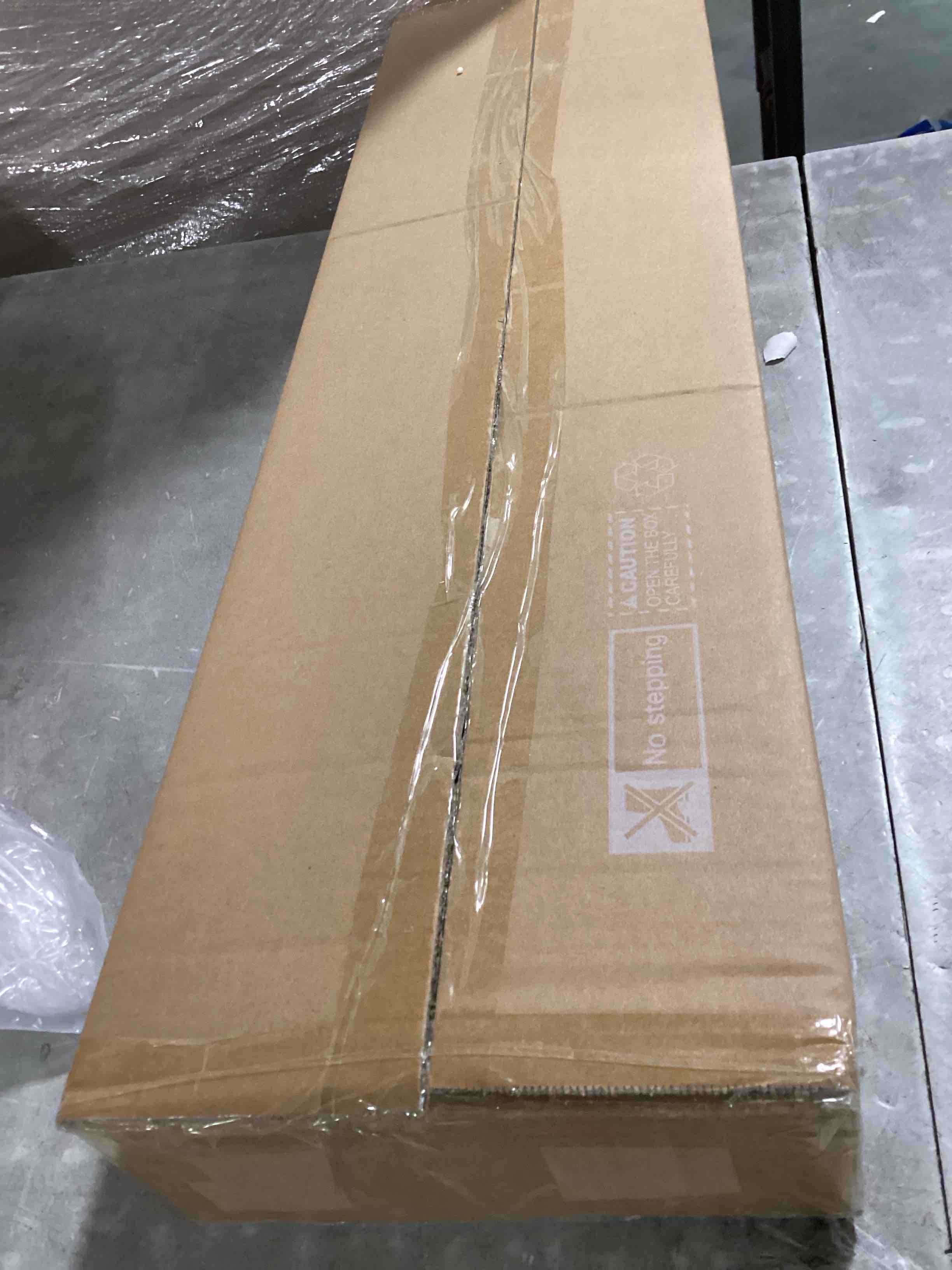 https://s3.amazonaws.com/lotting-images-prod/bidfta/PNK1861074_1738246761277.jpeg
