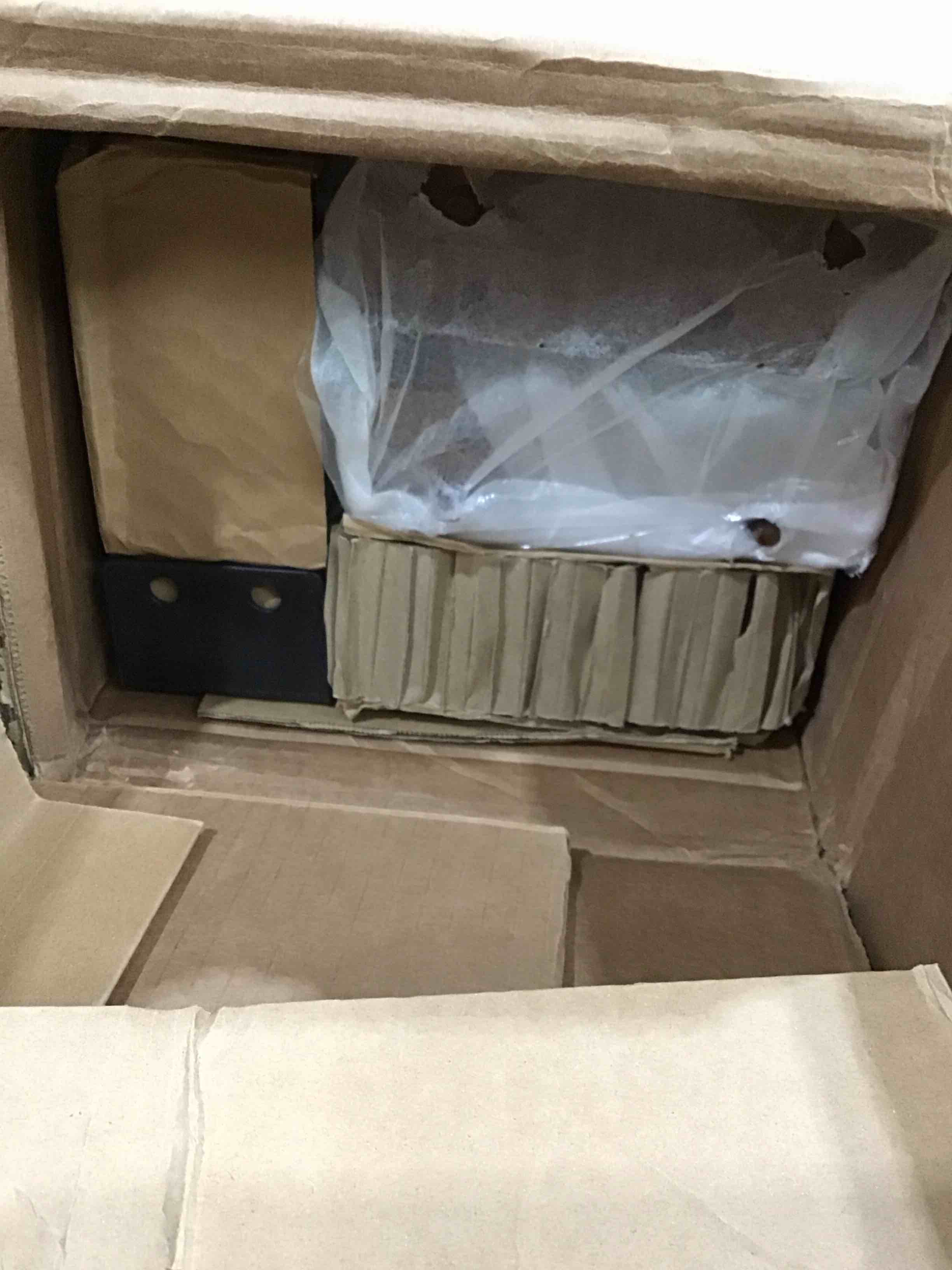 https://s3.amazonaws.com/lotting-images-prod/bidfta/PNK1864342_1742401323685.jpeg