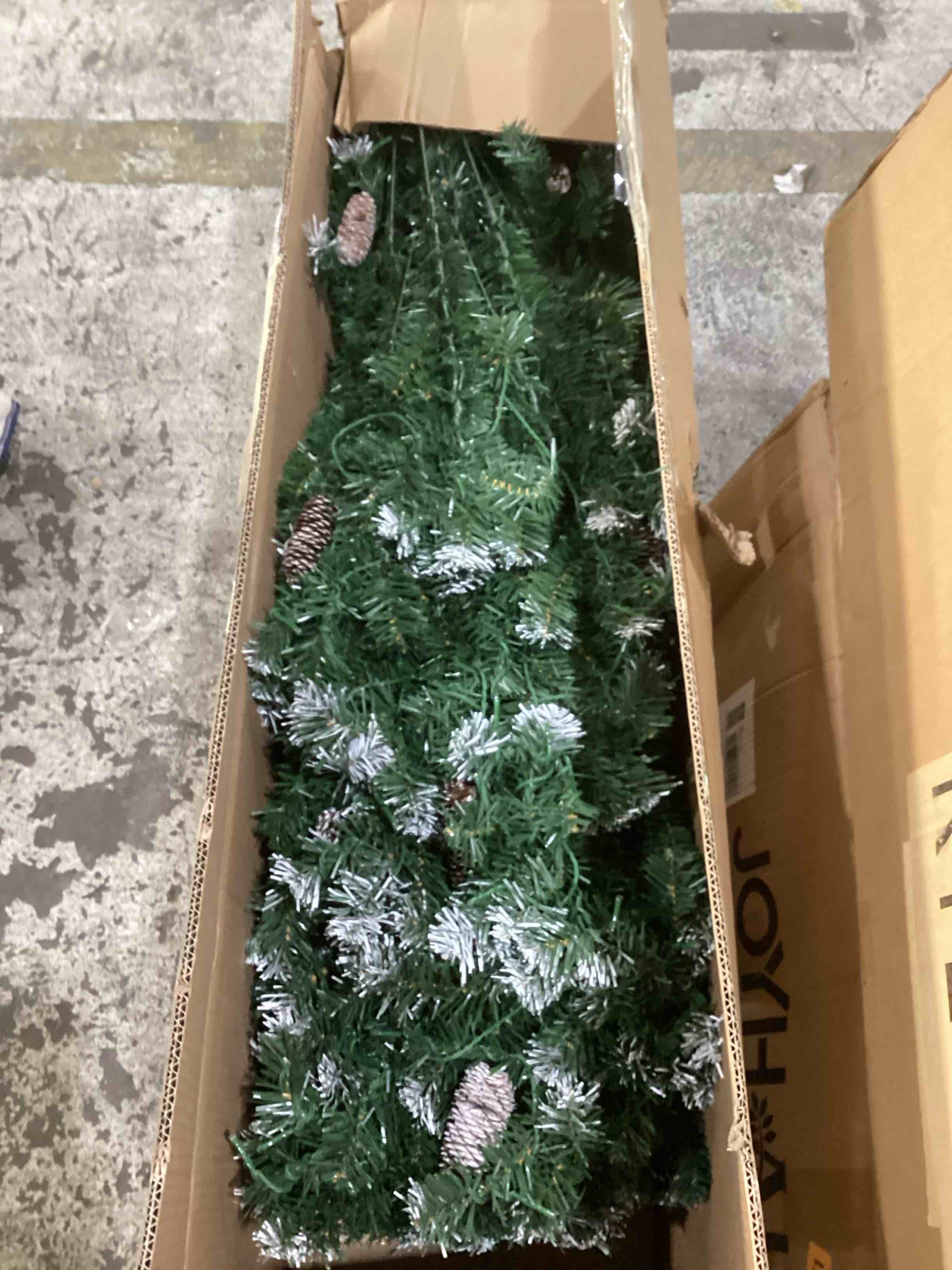 https://s3.amazonaws.com/lotting-images-prod/bidfta/PNK1864579_1741298020166.jpeg